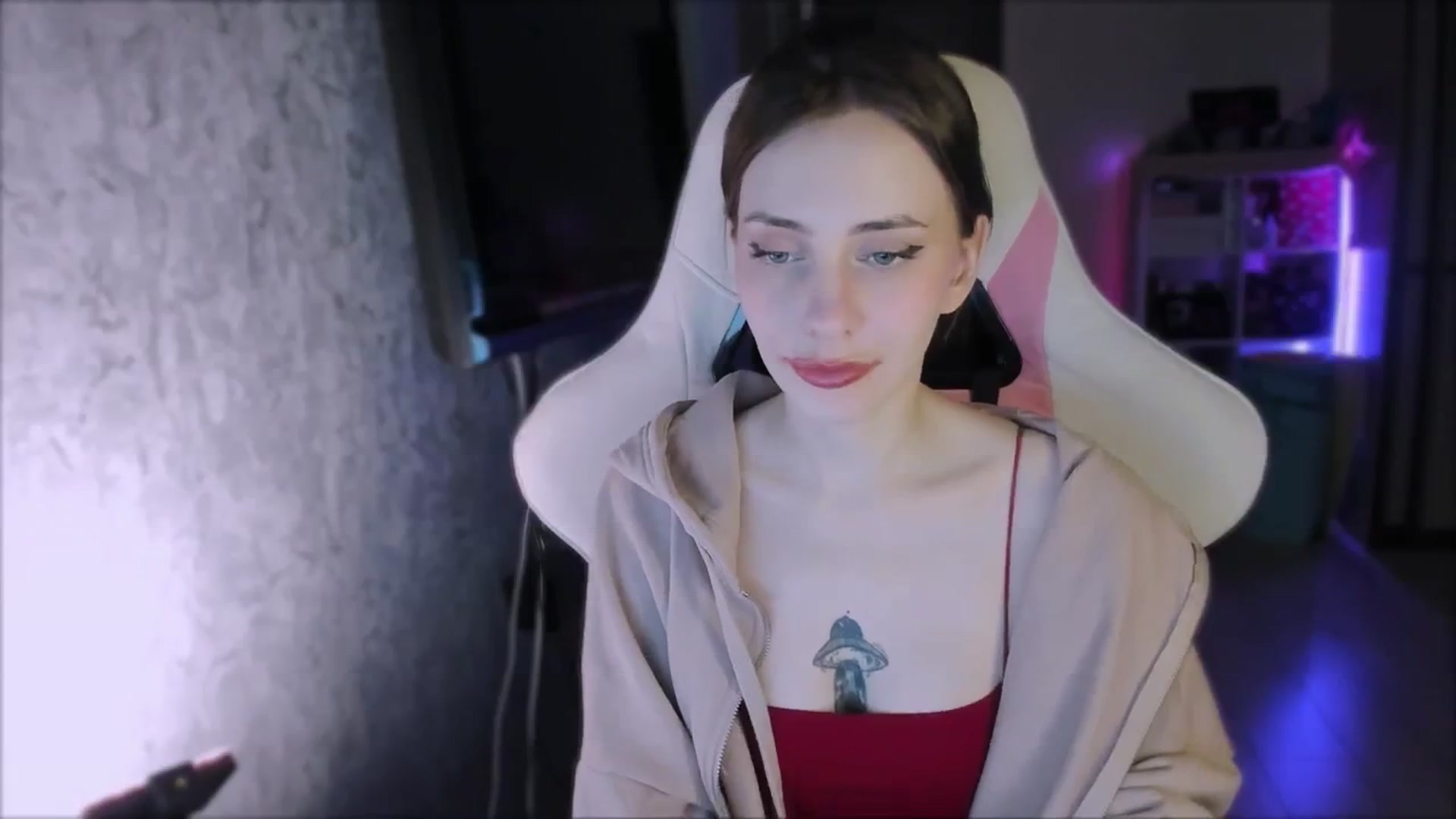 Gallery image thumbnail from Space_Eva's myfreecams stream on, 01/30/2024, 02:06 image 4 of 20