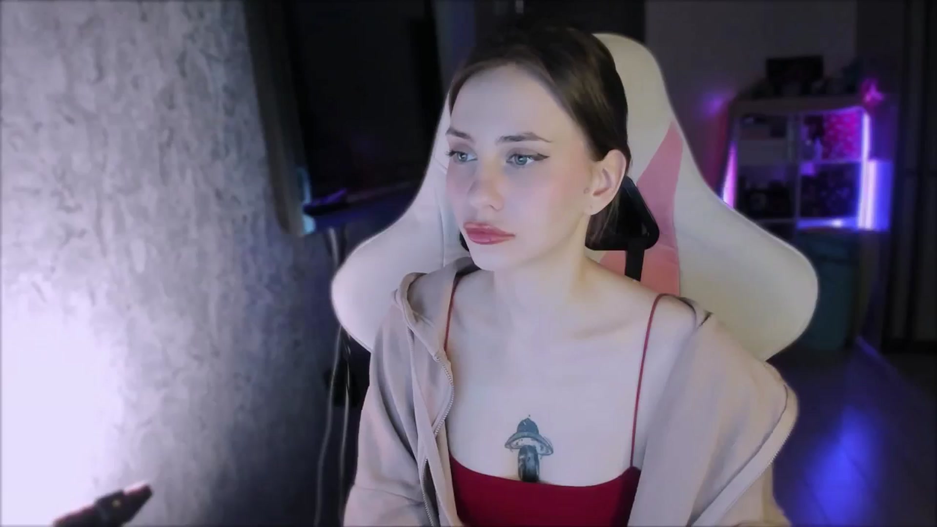 Gallery image thumbnail from Space_Eva's myfreecams stream on, 01/30/2024, 02:06 image 9 of 20