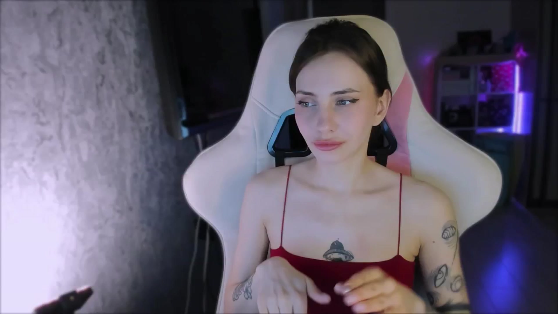 Gallery image thumbnail from Space_Eva's myfreecams stream on, 01/30/2024, 03:03 image 1 of 20