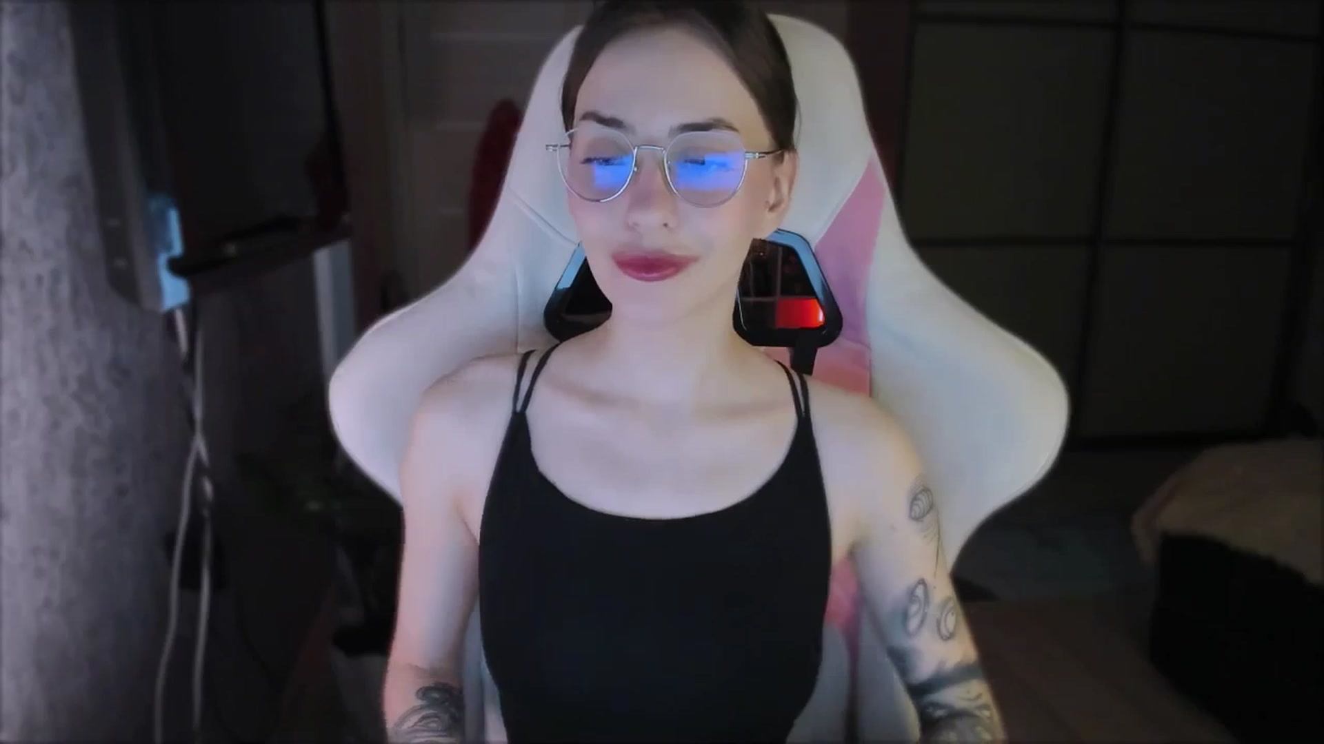 Gallery image thumbnail from Space_Eva's myfreecams stream on, 02/02/2024, 02:46 image 8 of 20