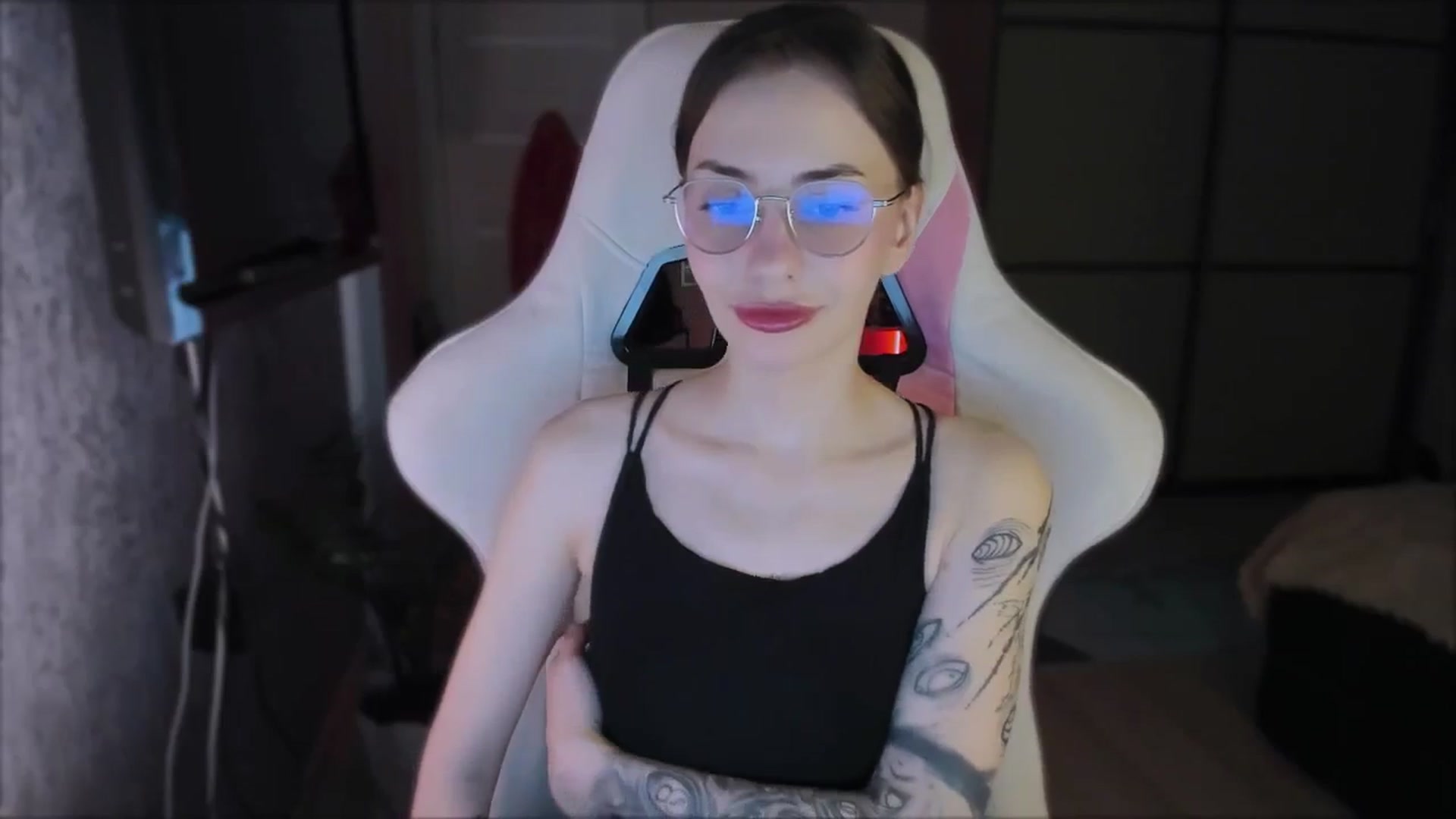 Gallery image thumbnail from Space_Eva's myfreecams stream on, 02/02/2024, 02:46 image 12 of 20