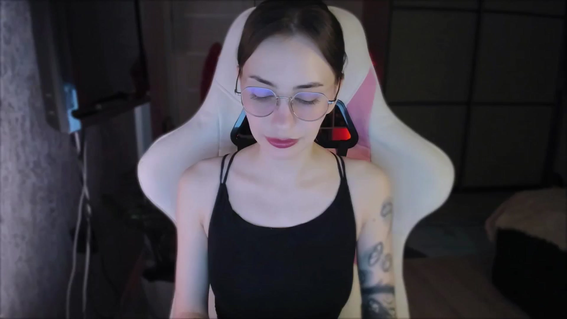 Gallery image thumbnail from Space_Eva's myfreecams stream on, 02/02/2024, 02:46 image 7 of 20