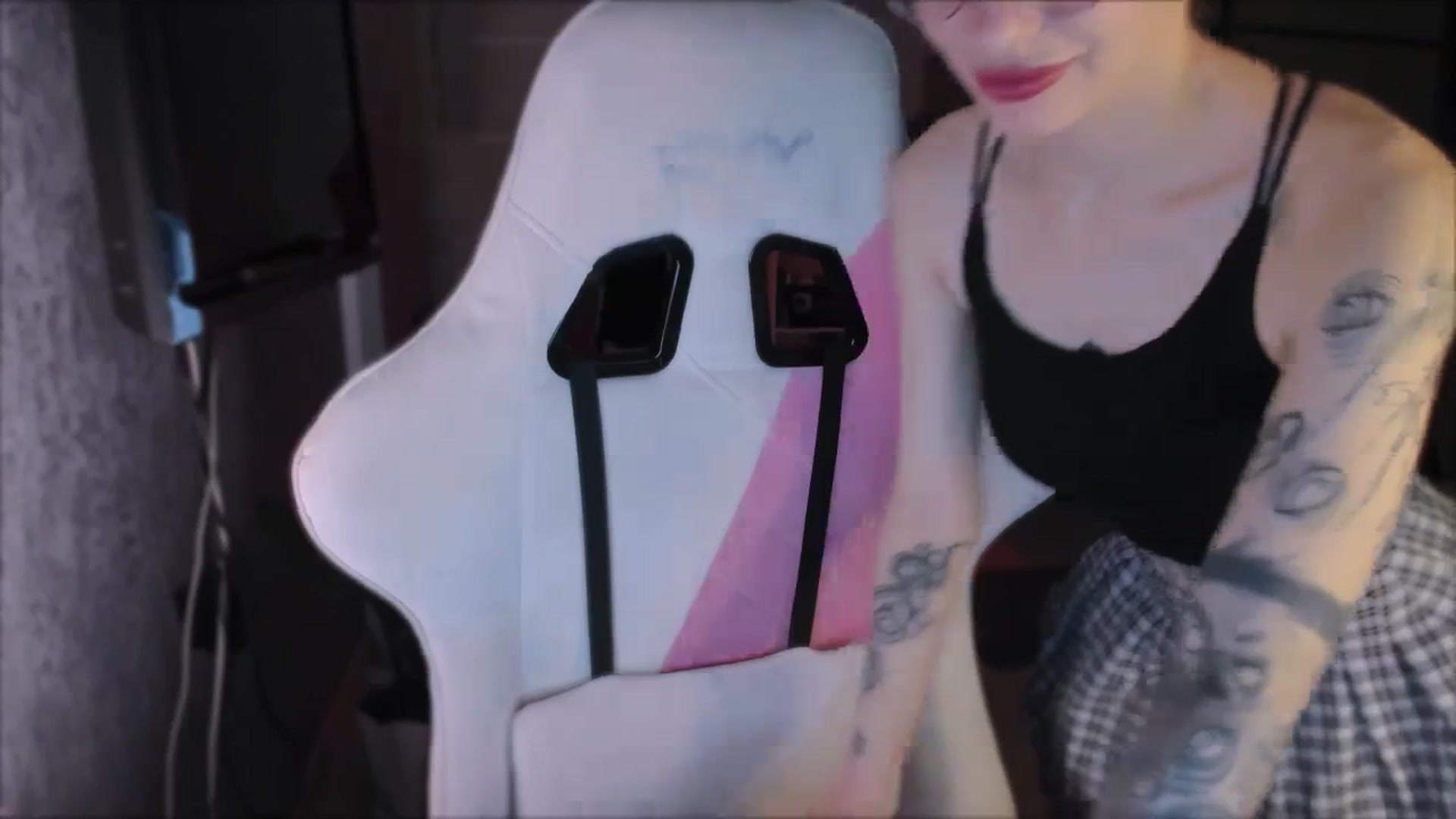 Gallery image thumbnail from Space_Eva's myfreecams stream on, 02/02/2024, 02:46 image 16 of 20