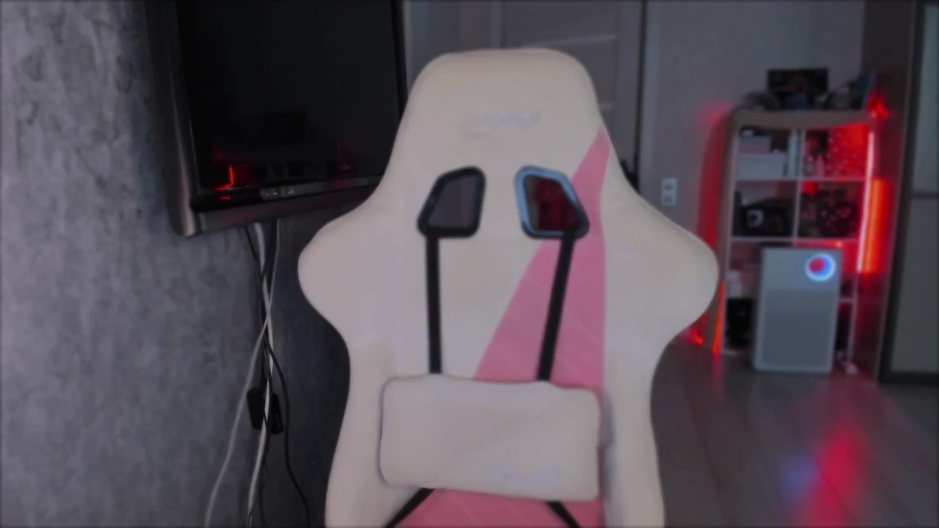 Gallery image thumbnail from Space_Eva's myfreecams stream on, 02/05/2024, 06:01 image 7 of 20