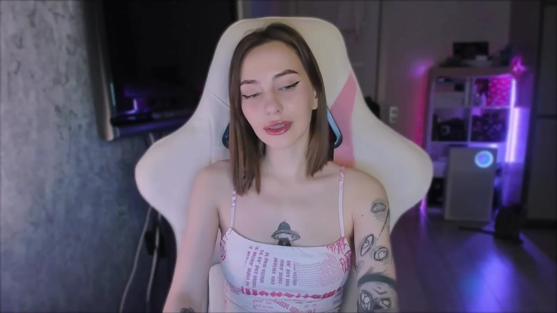 Gallery image thumbnail from Space_Eva's myfreecams stream on, 02/07/2024, 02:12 image 12 of 20