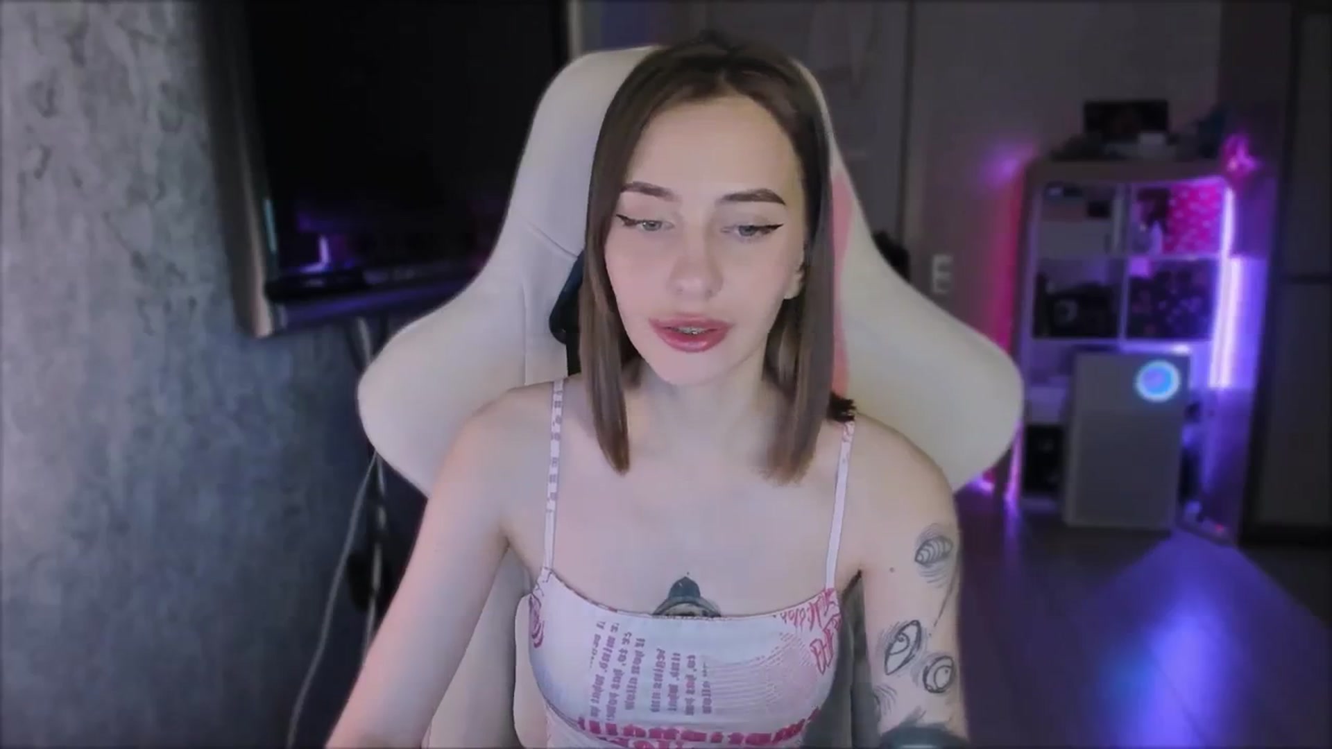 Gallery image thumbnail from Space_Eva's myfreecams stream on, 02/07/2024, 02:12 image 5 of 20