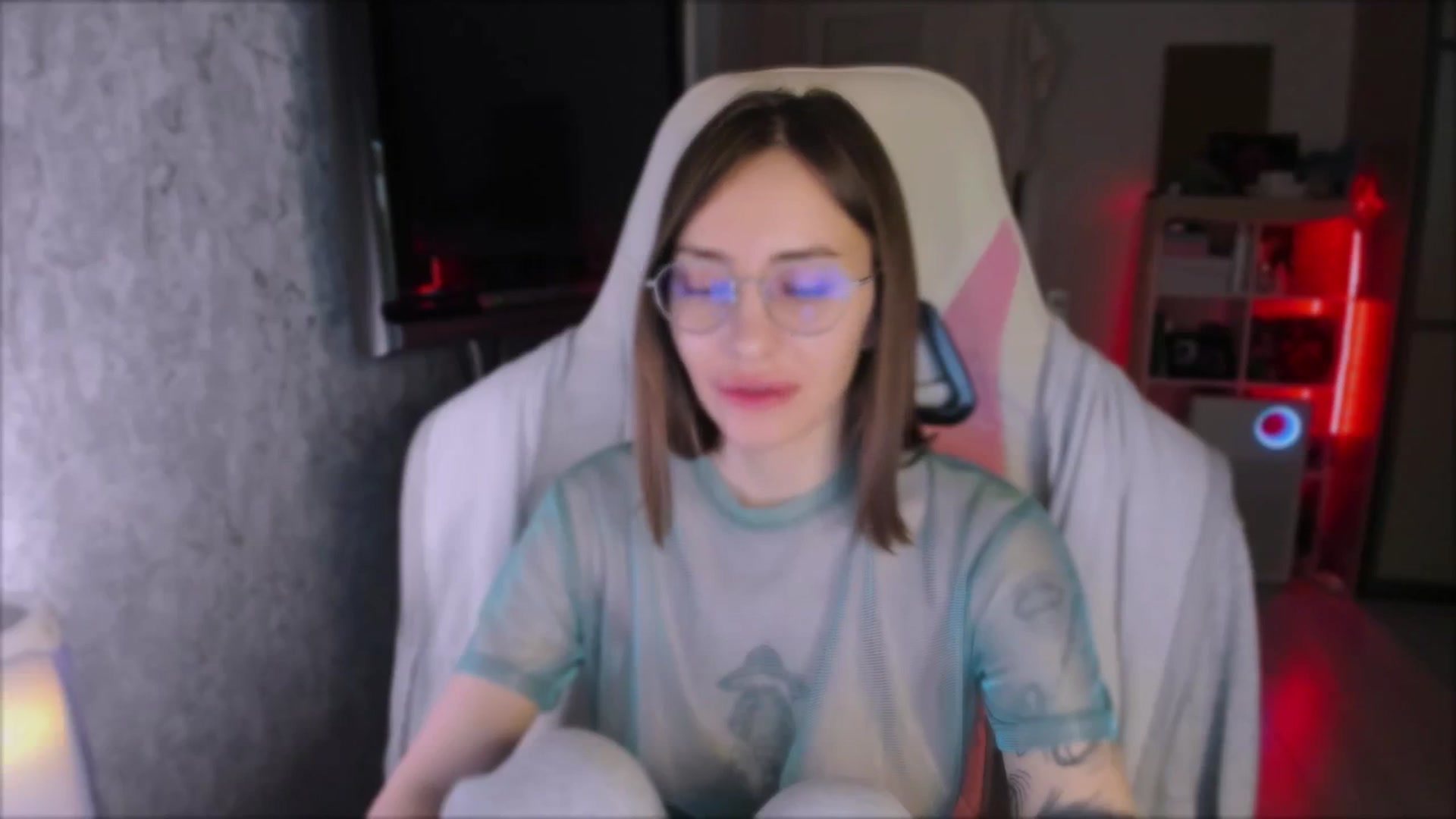 Gallery image thumbnail from Space_Eva's myfreecams stream on, 02/13/2024, 03:50 image 12 of 20