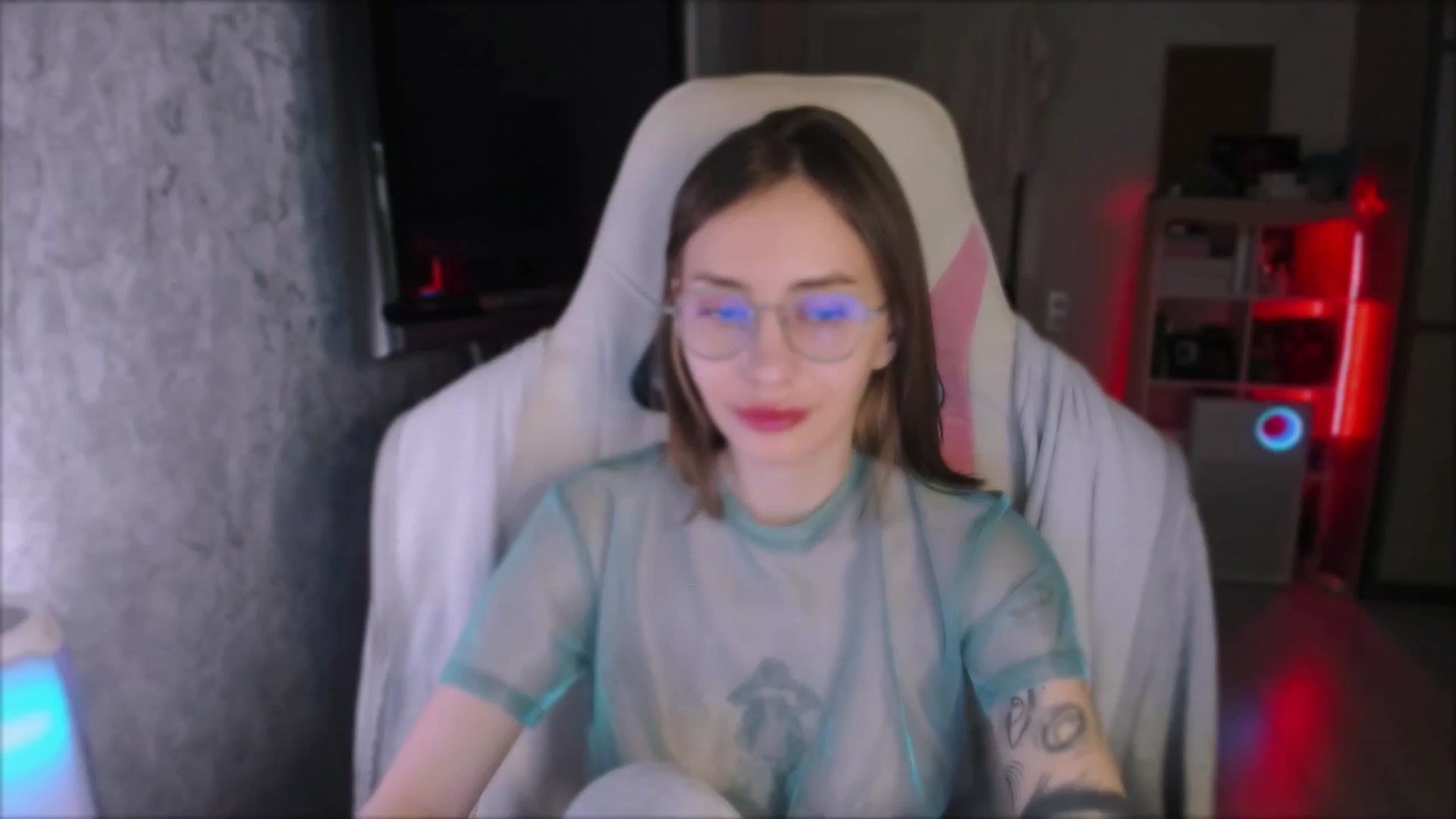 Gallery image thumbnail from Space_Eva's myfreecams stream on, 02/13/2024, 03:50 image 19 of 20