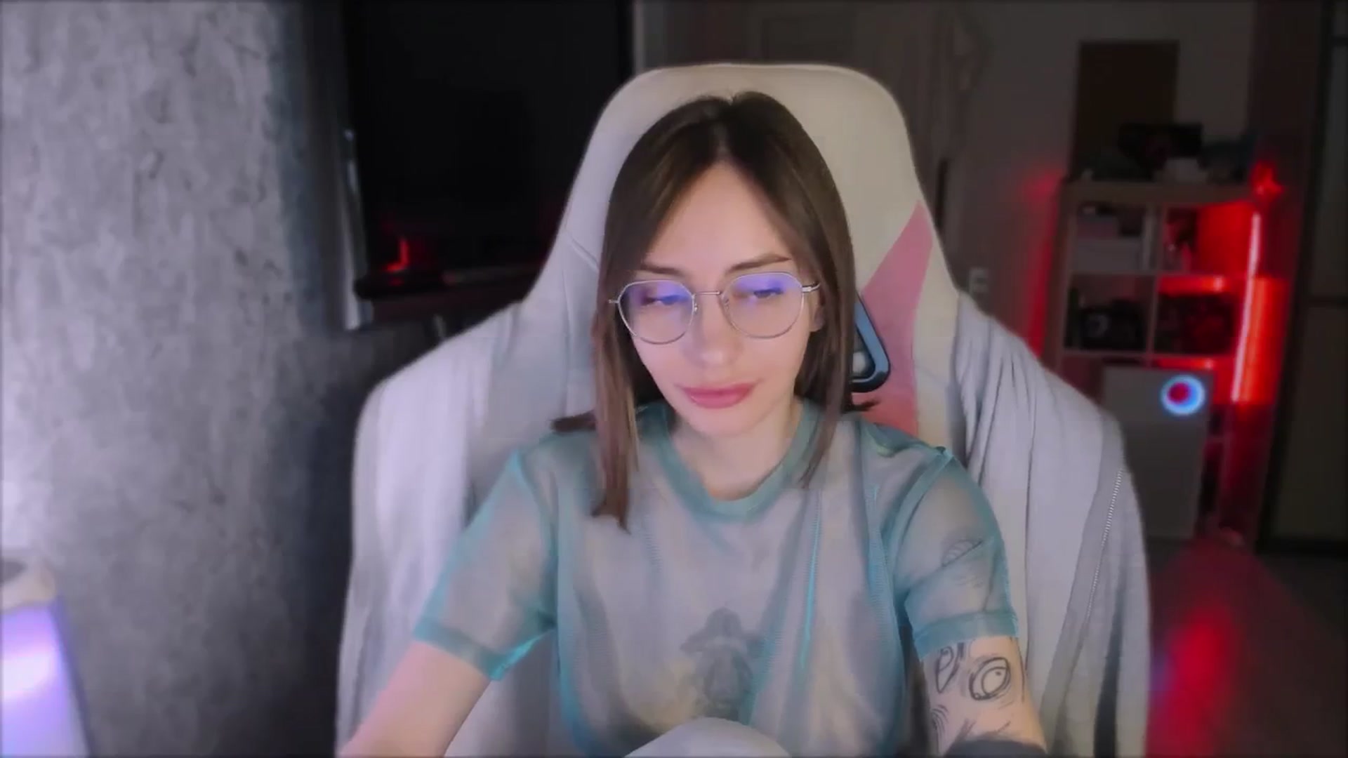 Gallery image thumbnail from Space_Eva's myfreecams stream on, 02/13/2024, 03:50 image 16 of 20