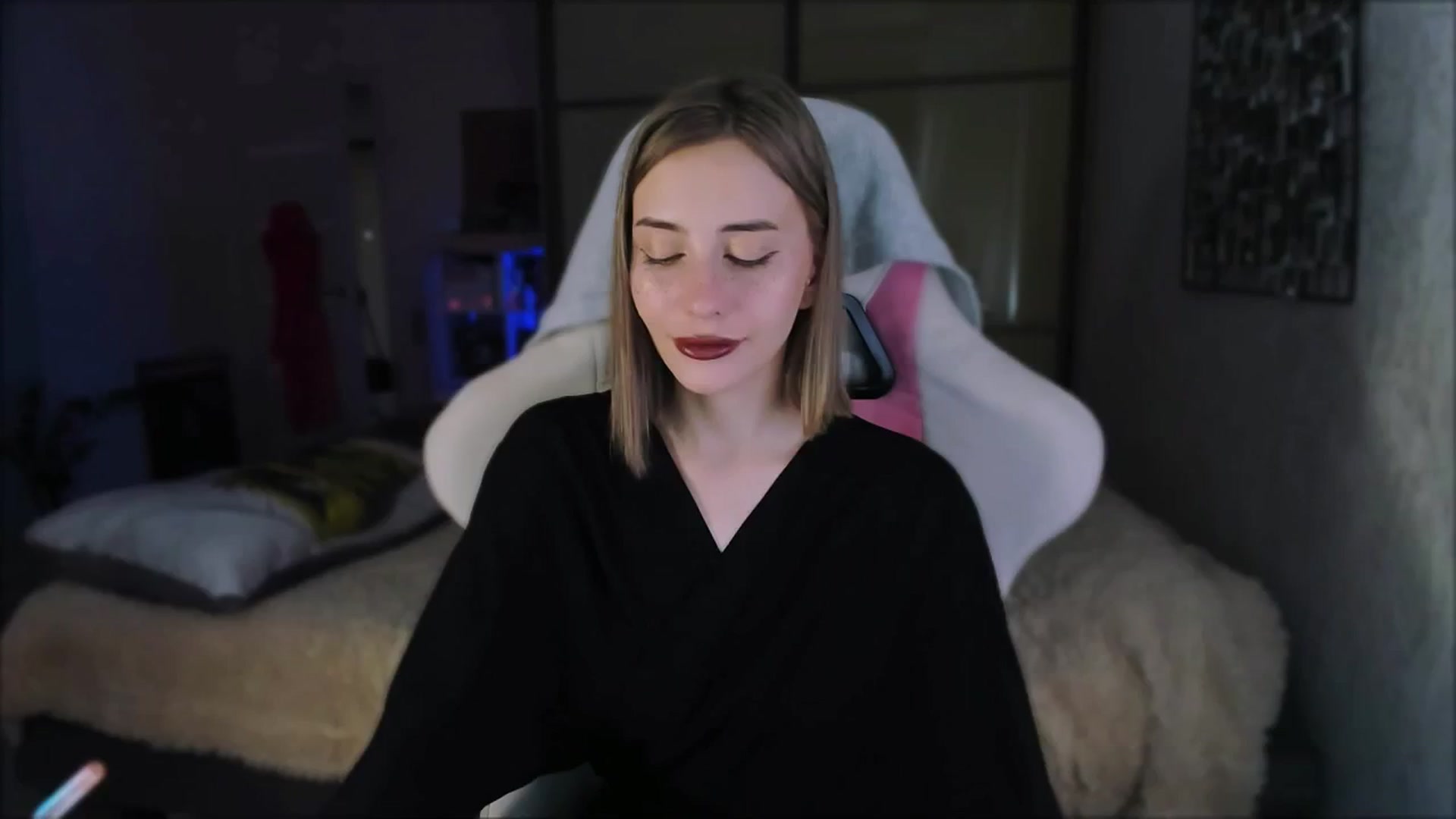 Gallery image thumbnail from Space_Eva's myfreecams stream on, 02/21/2024, 03:04 image 14 of 20