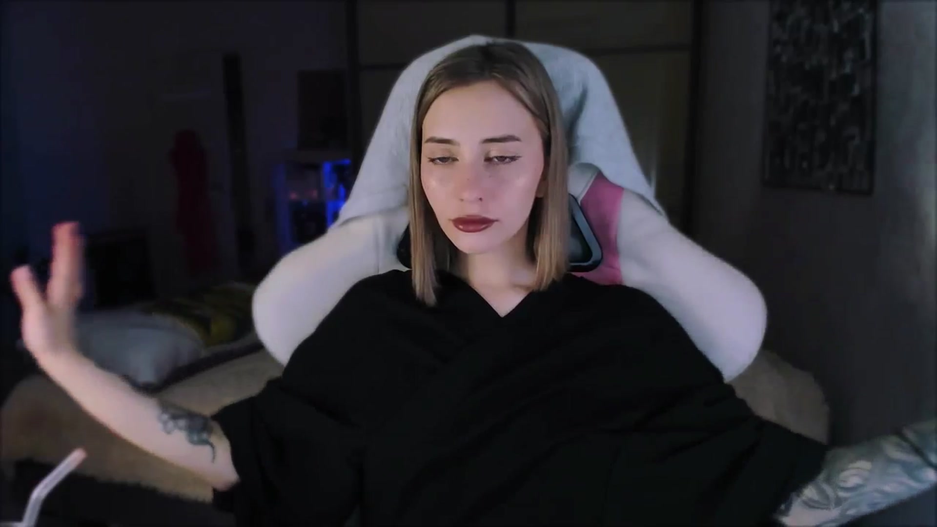 Gallery image thumbnail from Space_Eva's myfreecams stream on, 02/21/2024, 03:04 image 6 of 20