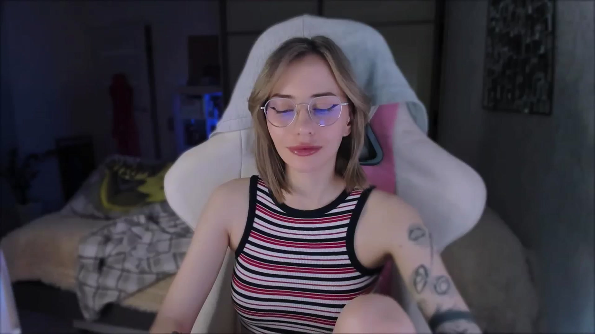 Gallery image thumbnail from Space_Eva's myfreecams stream on, 02/22/2024, 02:35 image 5 of 20
