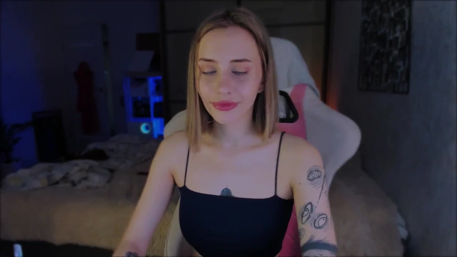 Gallery image thumbnail from Space_Eva's myfreecams stream on, 02/27/2024, 02:22 image 9 of 20