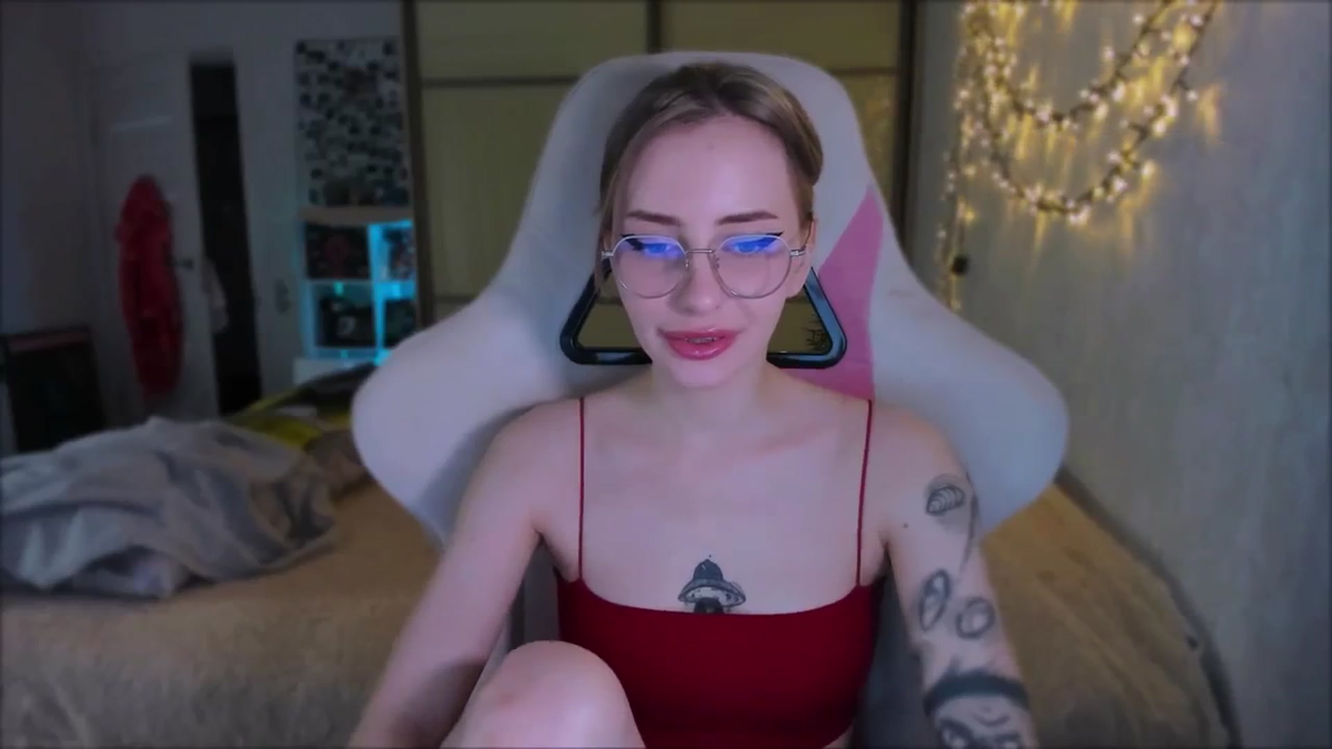 Gallery image thumbnail from Space_Eva's myfreecams stream on, 02/29/2024, 02:45 image 18 of 20