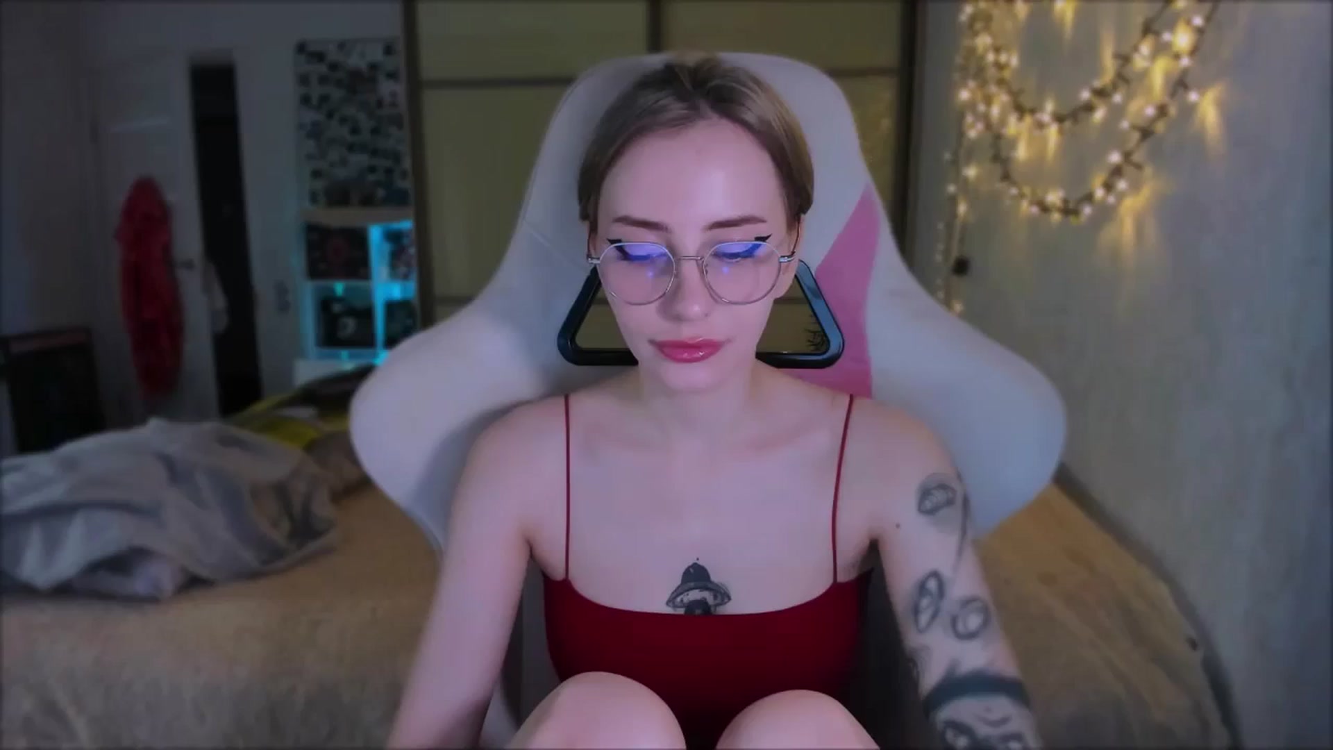 Gallery image thumbnail from Space_Eva's myfreecams stream on, 02/29/2024, 02:45 image 16 of 20