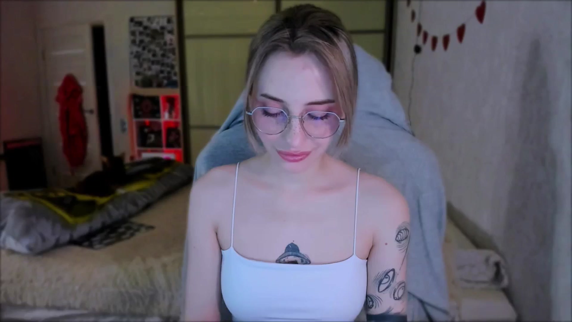 Gallery image thumbnail from Space_Eva's myfreecams stream on, 03/01/2024, 02:14 image 11 of 20