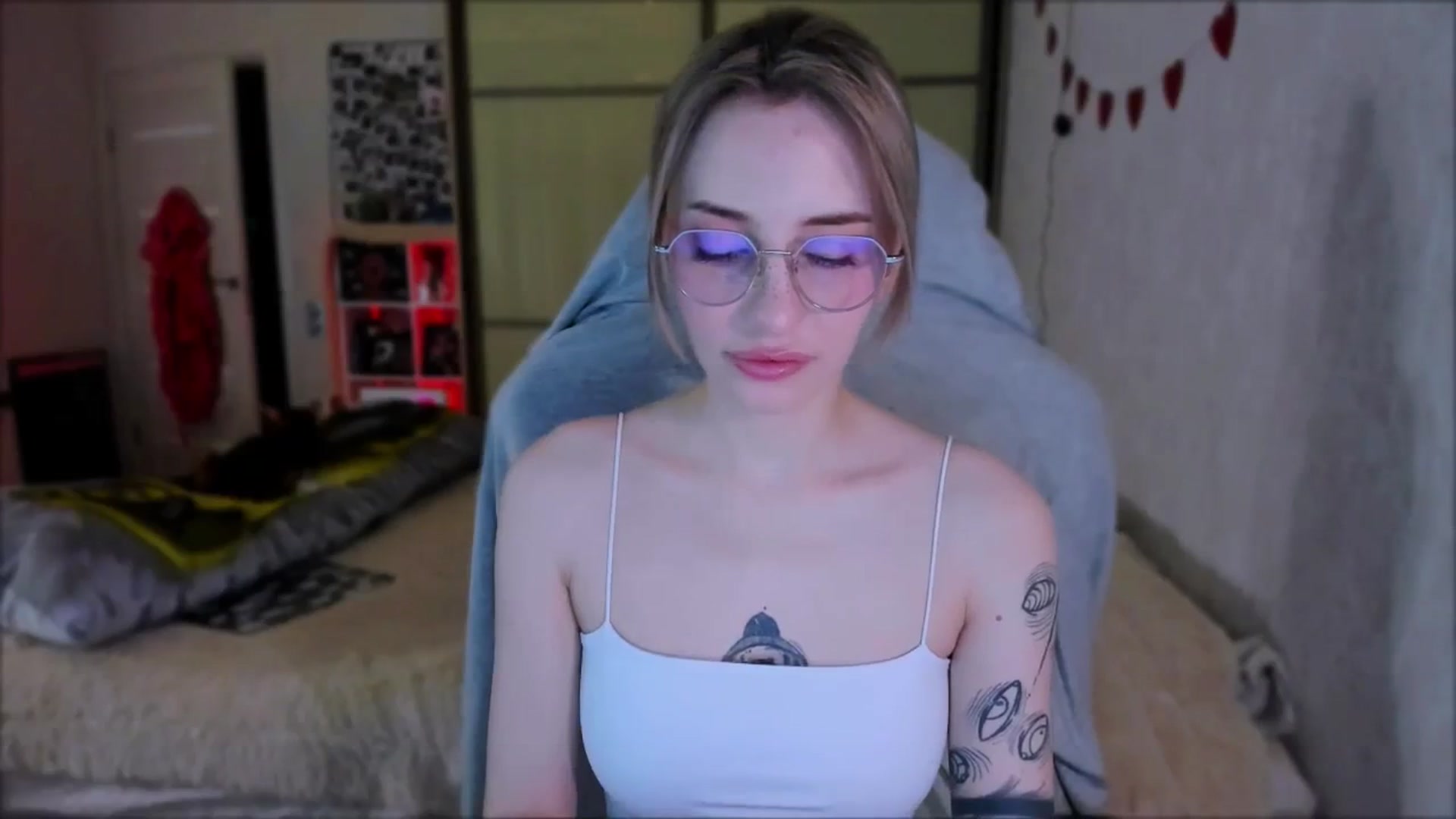 Gallery image thumbnail from Space_Eva's myfreecams stream on, 03/01/2024, 02:14 image 13 of 20