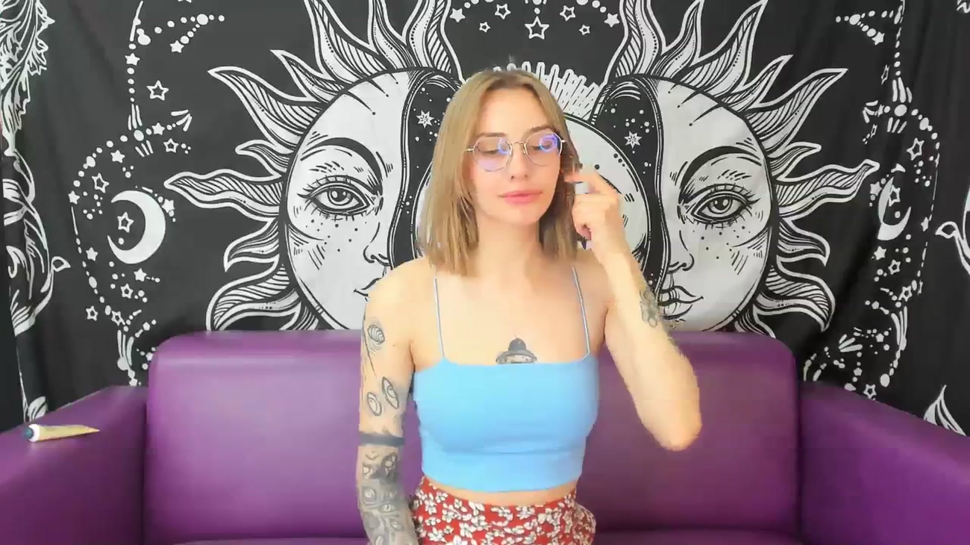 Gallery image thumbnail from Space_Eva's myfreecams stream on, 03/27/2024, 02:13 image 10 of 20