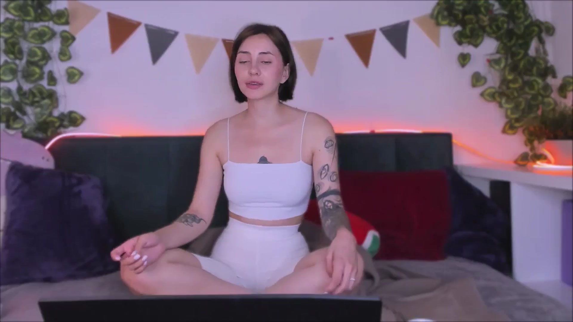 Gallery image thumbnail from Space_Eva's myfreecams stream on, 07/16/2024, 05:52 image 9 of 20