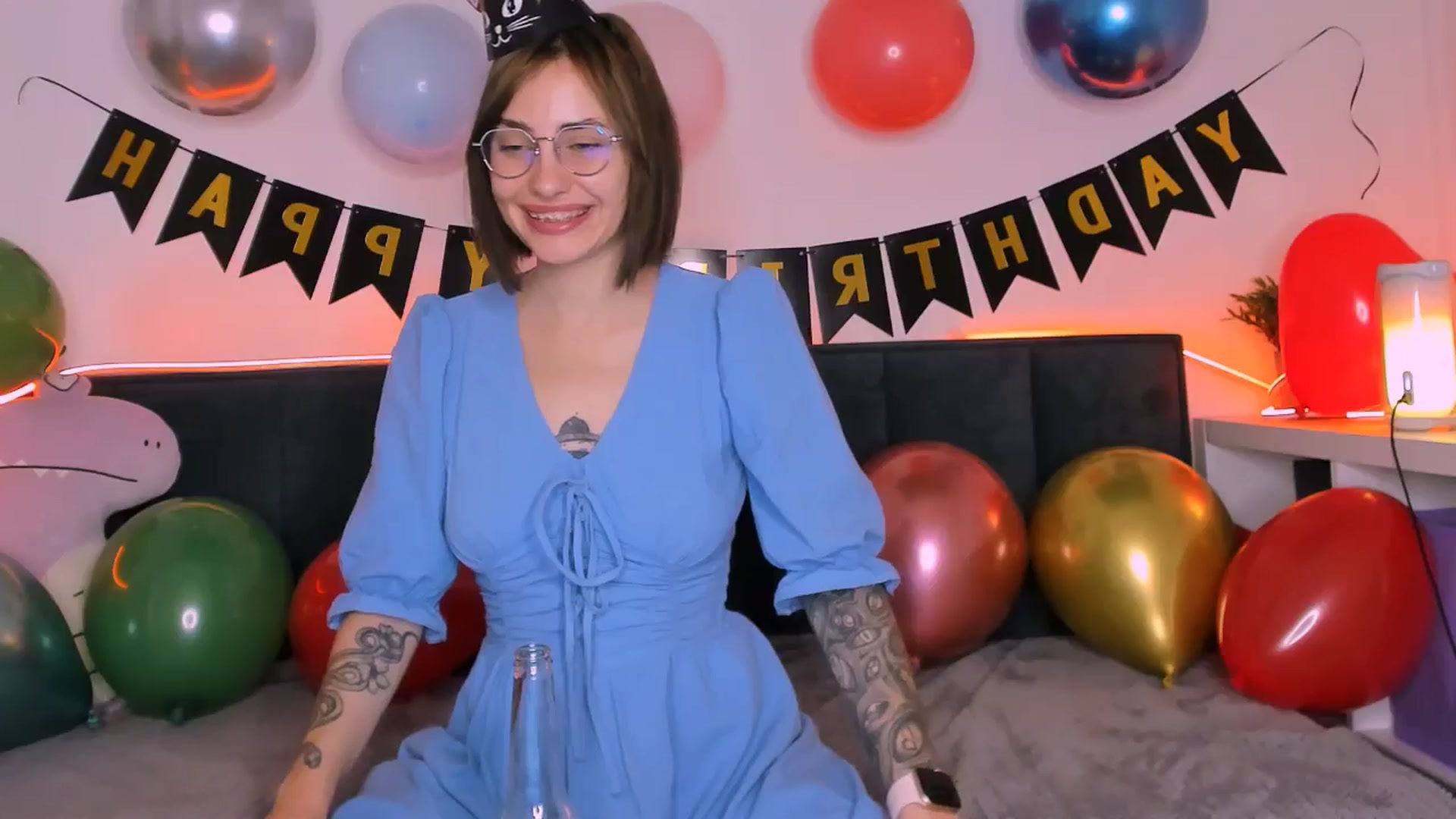 Gallery image thumbnail from Space_Eva's myfreecams stream on, 08/04/2024, 03:06 image 13 of 20