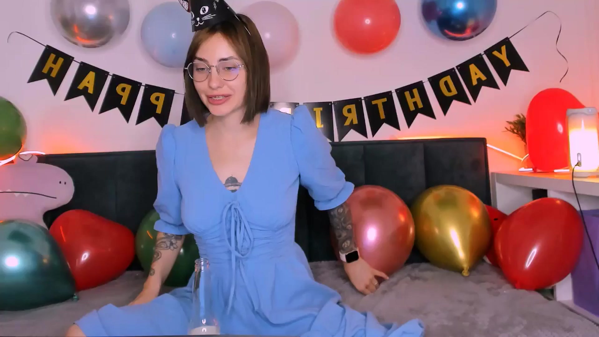 Gallery image thumbnail from Space_Eva's myfreecams stream on, 08/04/2024, 03:06 image 1 of 20