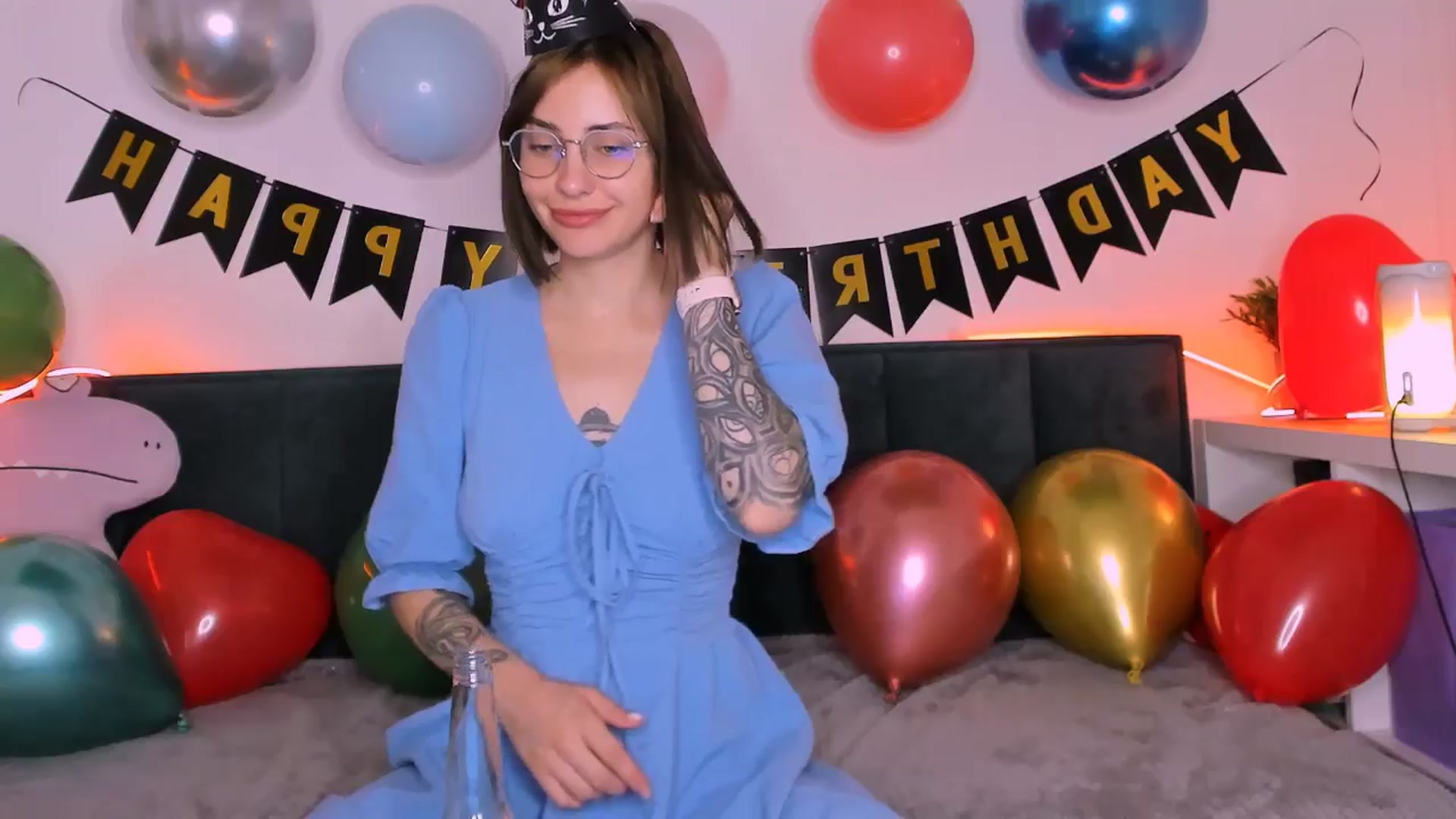 Gallery image thumbnail from Space_Eva's myfreecams stream on, 08/04/2024, 03:06 image 2 of 20