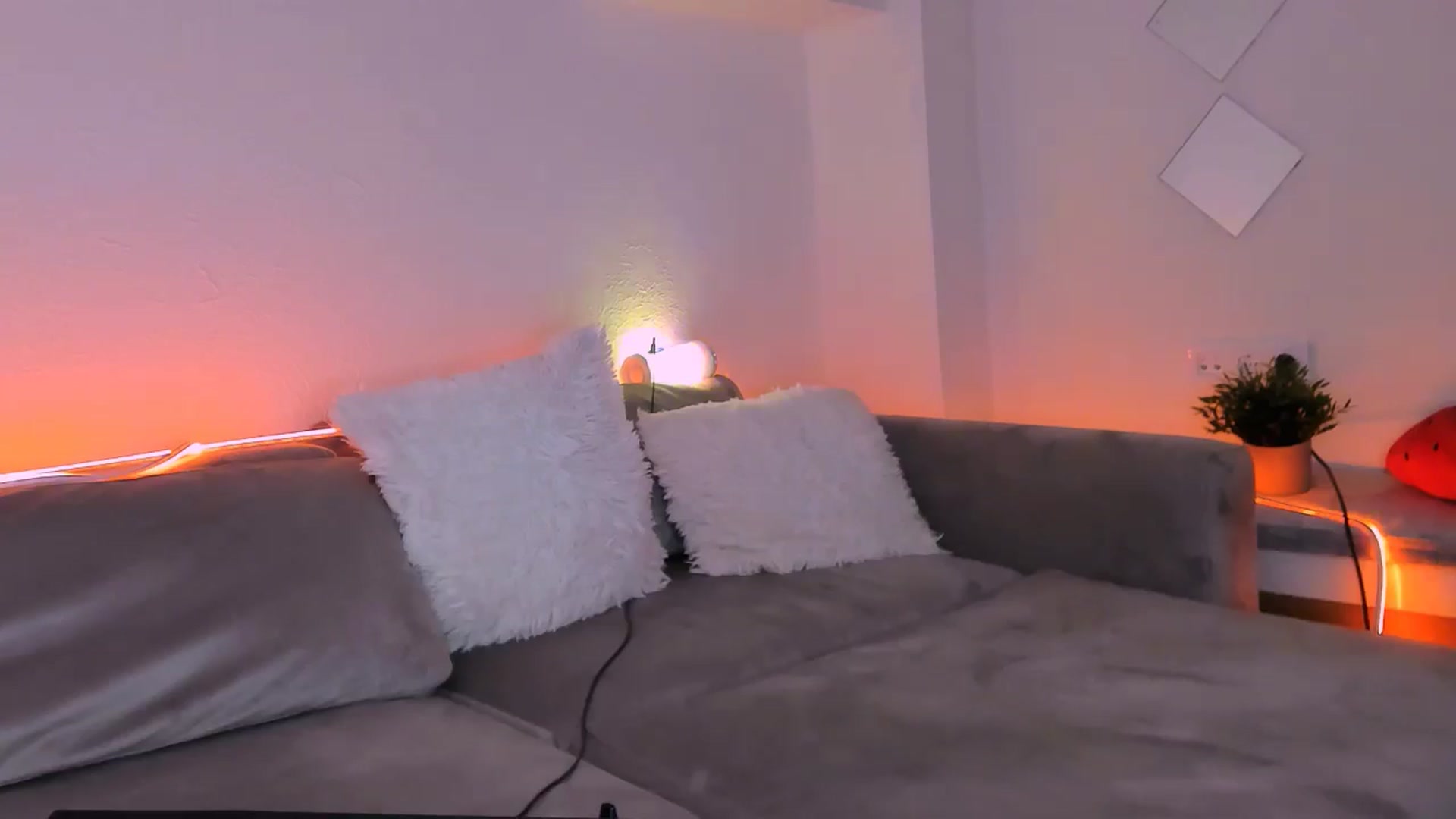 Gallery image thumbnail from Space_Eva's myfreecams stream on, 08/12/2024, 05:26 image 3 of 20