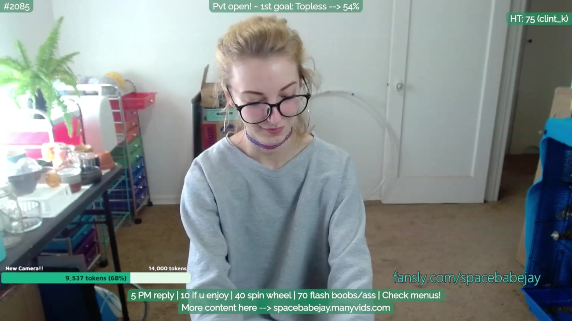 Gallery image thumbnail from Spacebabejay's myfreecams stream on, 11/17/2022, 19:37 image 3 of 20