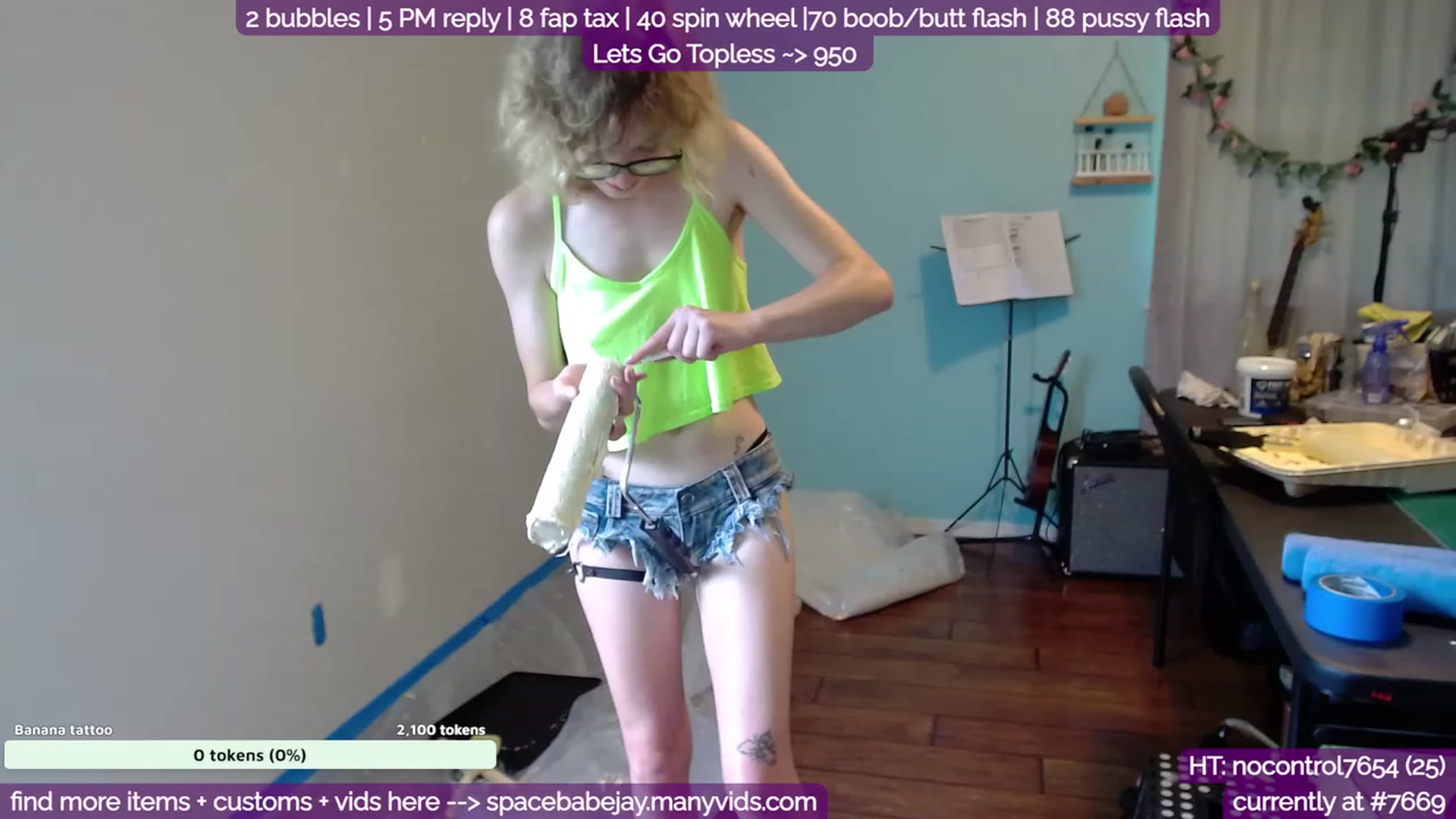Gallery image thumbnail from Spacebabejay's myfreecams stream on, 08/08/2023, 21:03 image 6 of 20