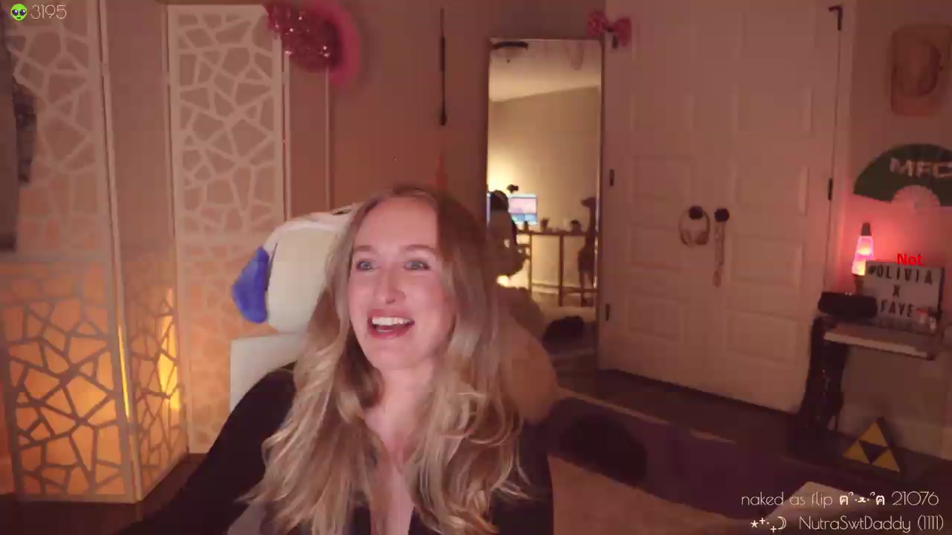 Gallery image thumbnail from Spacegurrrl's myfreecams stream on, 07/12/2026, 04:30 image 20 of 20