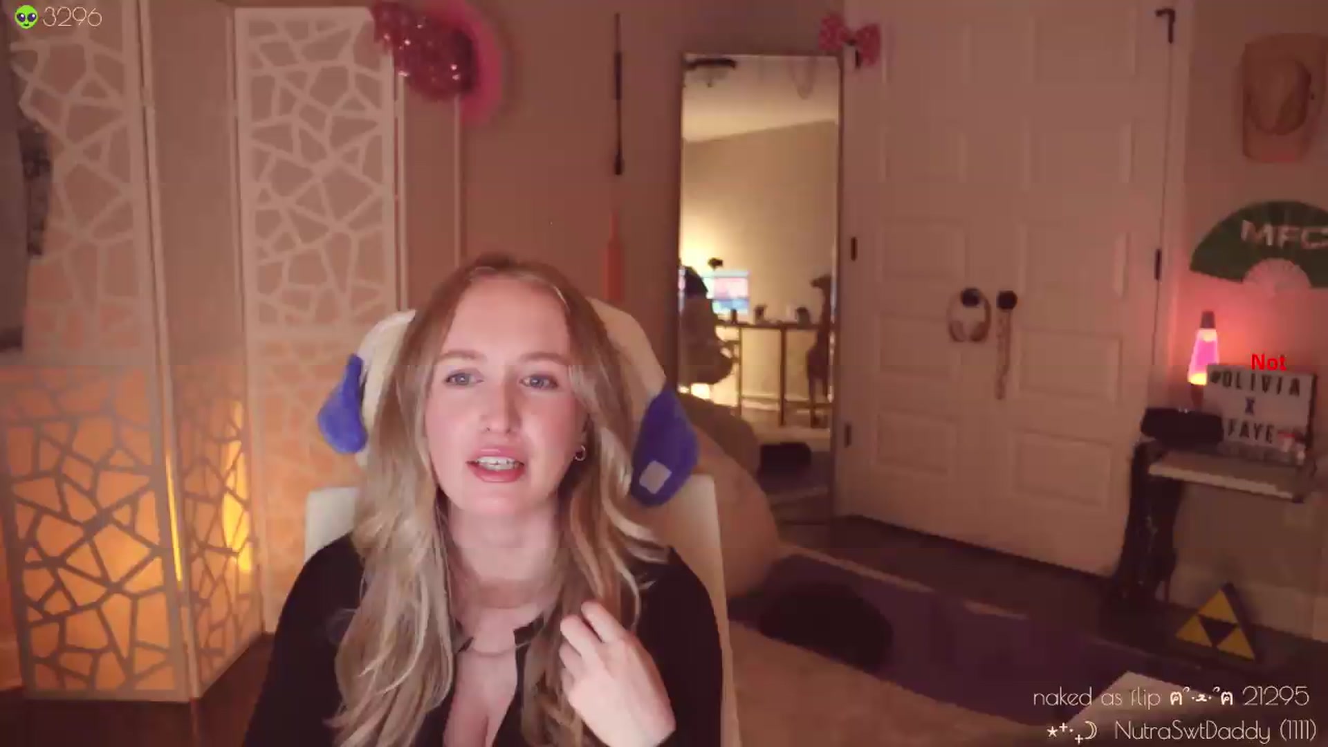 Gallery image thumbnail from Spacegurrrl's myfreecams stream on, 07/12/2026, 04:30 image 5 of 20