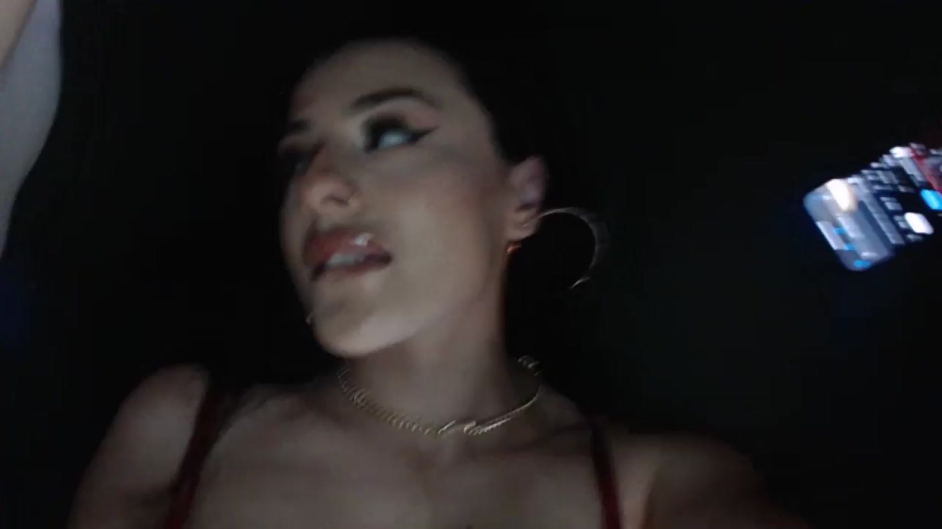Gallery image thumbnail from SpanishKittyy's myfreecams stream on, 07/25/2024, 10:07 image 16 of 20