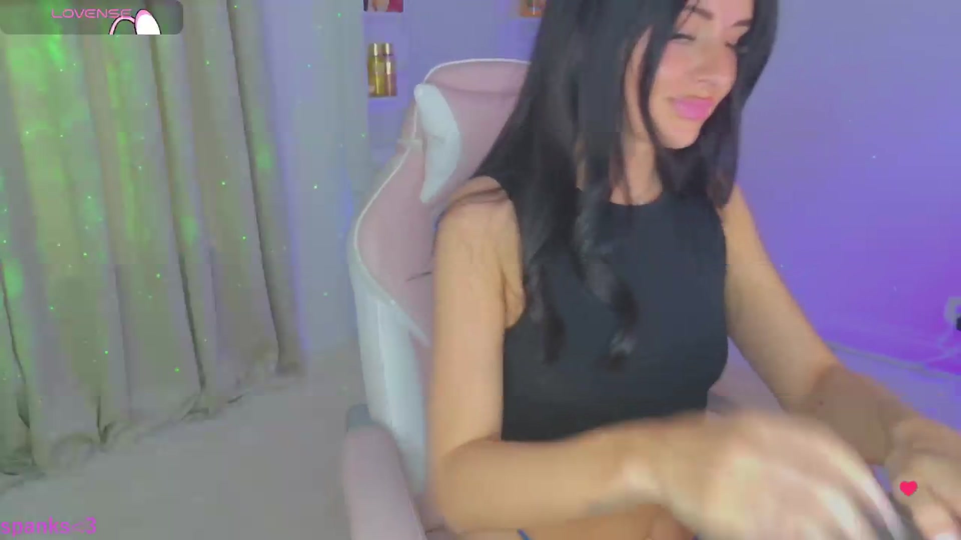 Gallery image thumbnail from Spanks_Wife's myfreecams stream on, 06/06/2026, 18:05 image 8 of 20