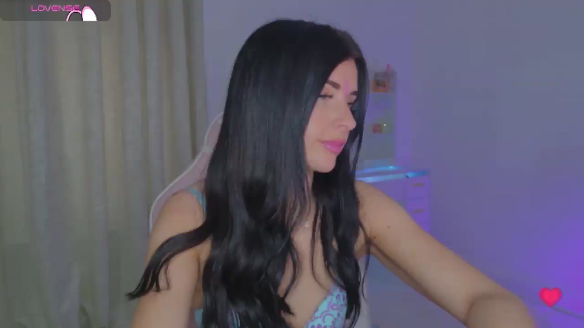 Gallery image thumbnail from Spanks_Wife's myfreecams stream on, 06/08/2026, 15:32 image 12 of 20