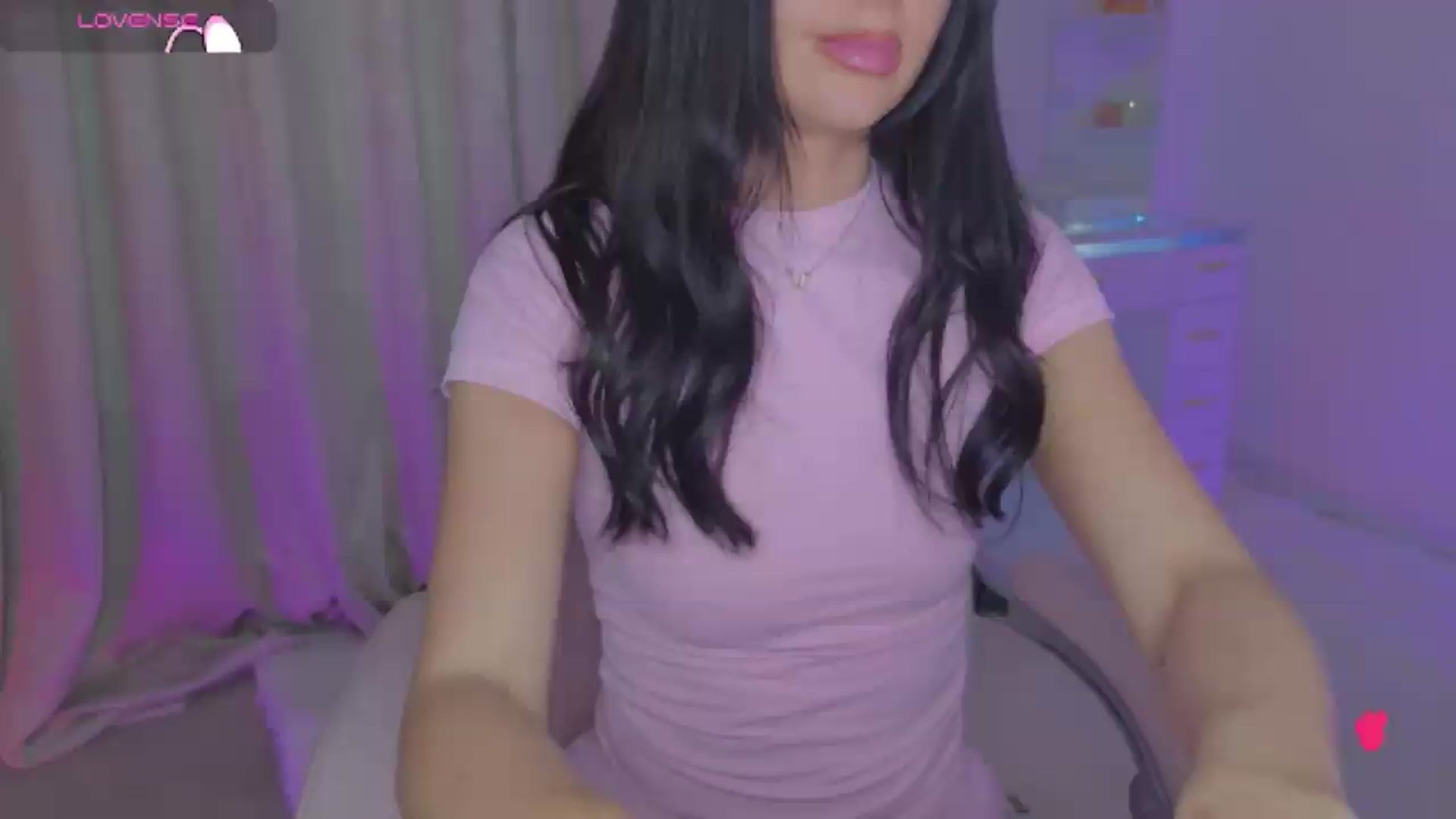 Gallery image thumbnail from Spanks_Wife's myfreecams stream on, 06/08/2026, 18:00 image 5 of 20