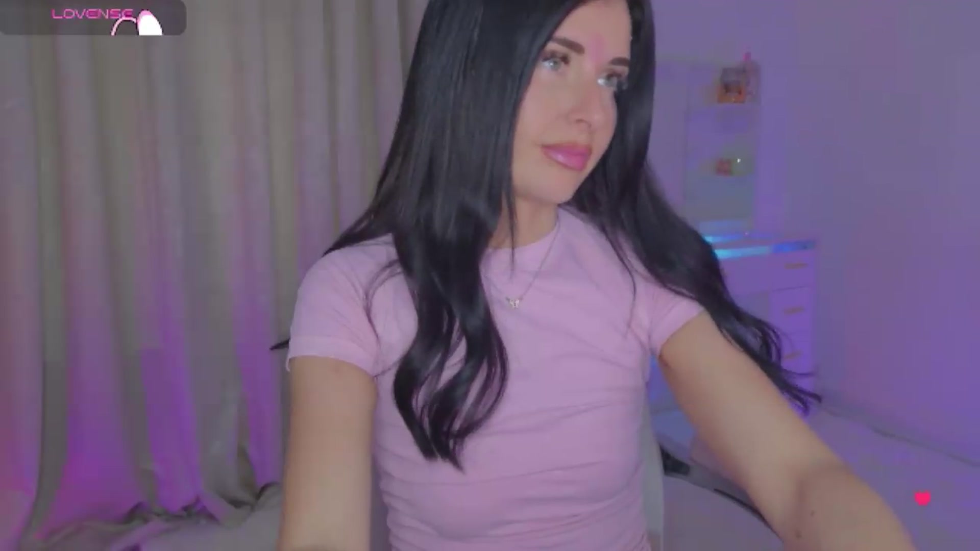 Gallery image thumbnail from Spanks_Wife's myfreecams stream on, 06/08/2026, 18:00 image 3 of 20