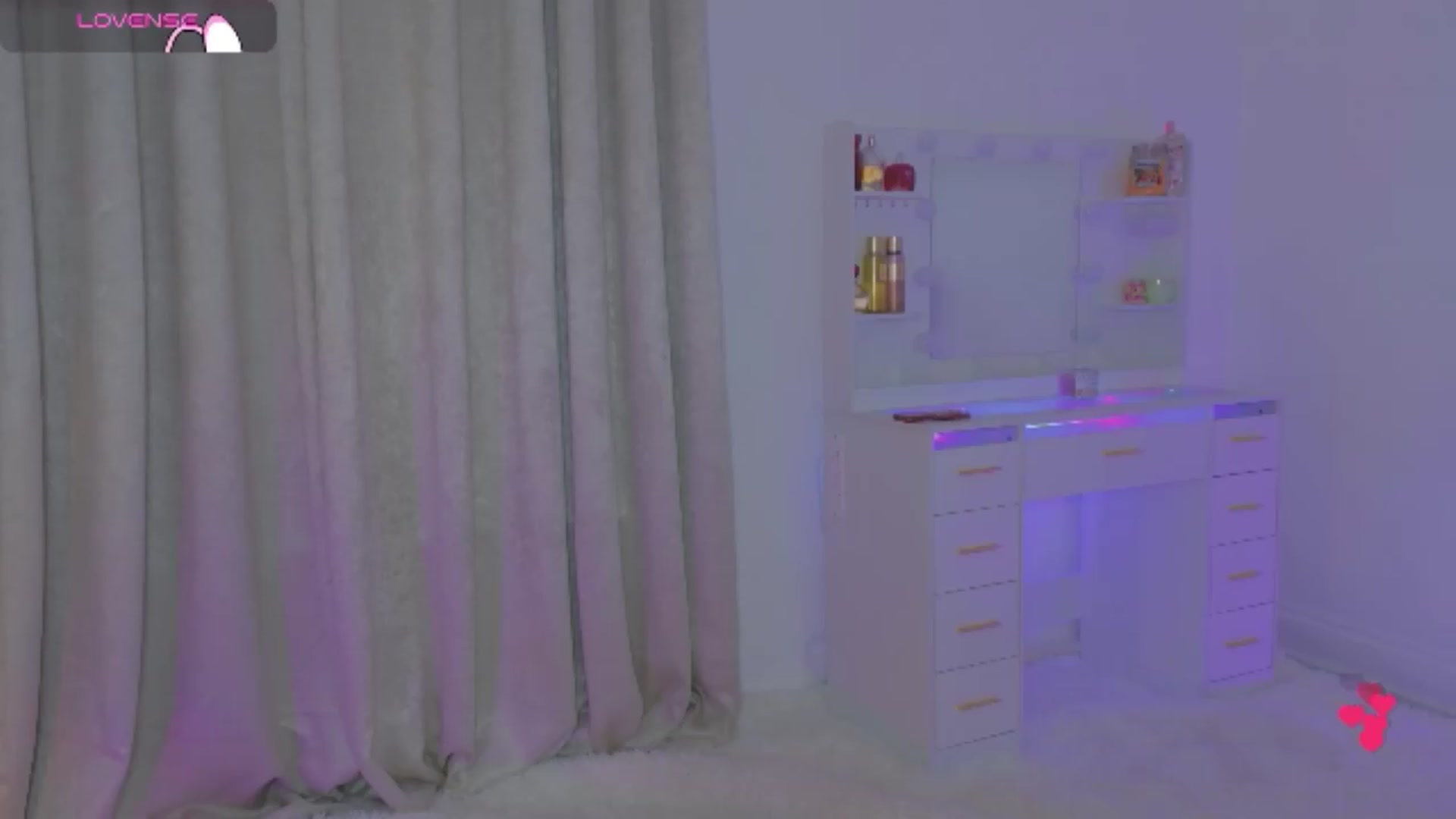 Gallery image thumbnail from Spanks_Wife's myfreecams stream on, 06/08/2026, 23:32 image 8 of 20