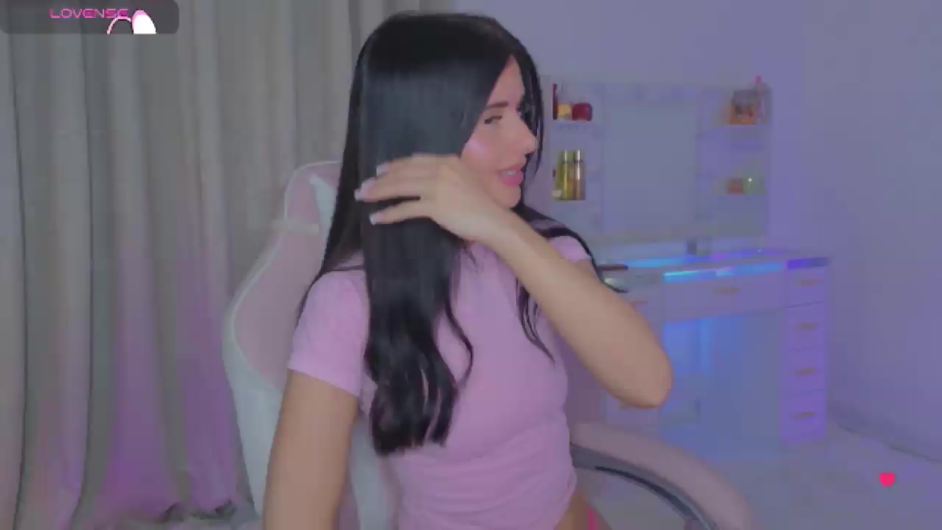 Gallery image thumbnail from Spanks_Wife's myfreecams stream on, 06/08/2026, 23:32 image 4 of 20