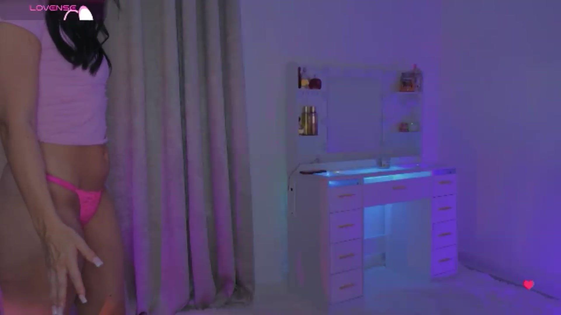Gallery image thumbnail from Spanks_Wife's myfreecams stream on, 06/08/2026, 23:32 image 12 of 20