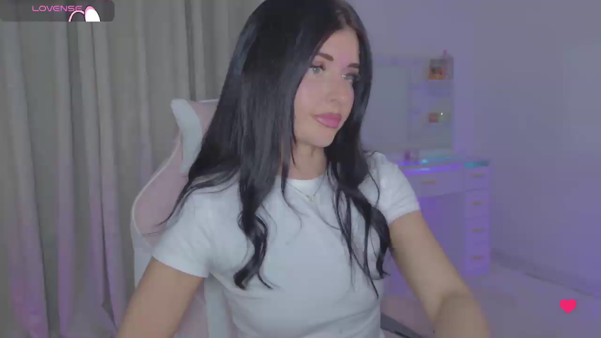 Gallery image thumbnail from Spanks_Wife's myfreecams stream on, 06/09/2026, 20:48 image 8 of 20