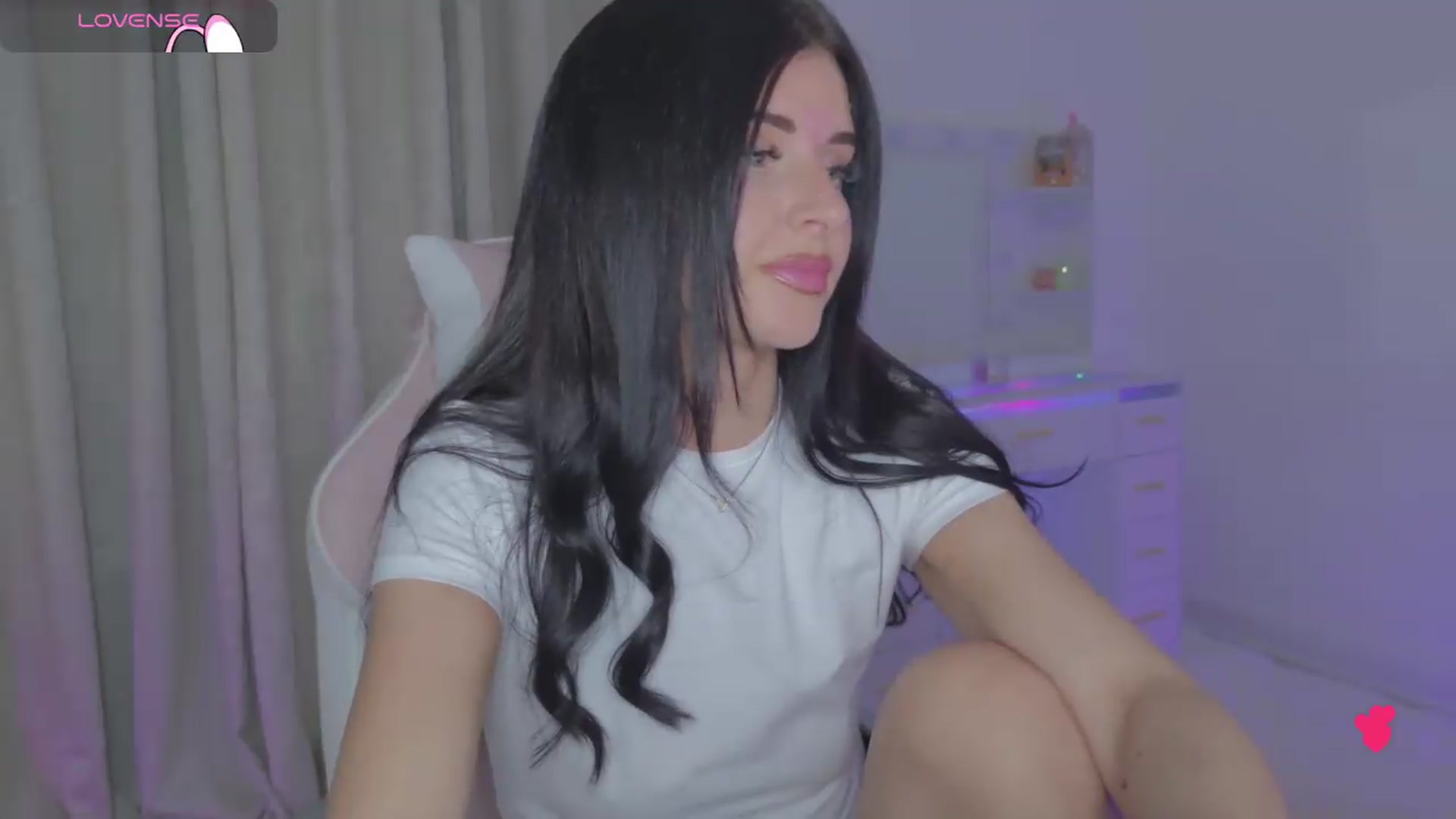 Gallery image thumbnail from Spanks_Wife's myfreecams stream on, 06/09/2026, 20:48 image 14 of 20
