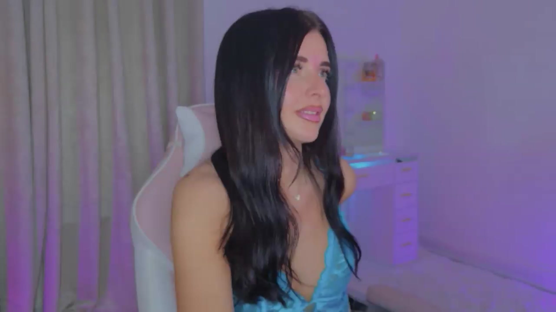 Gallery image thumbnail from Spanks_Wife's myfreecams stream on, 06/12/2026, 17:16 image 13 of 20