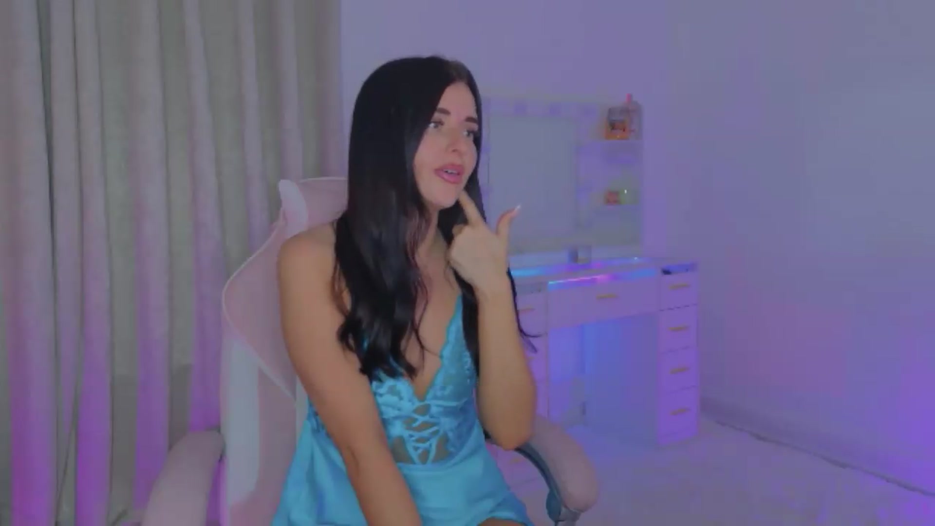 Gallery image thumbnail from Spanks_Wife's myfreecams stream on, 06/12/2026, 17:44 image 7 of 20