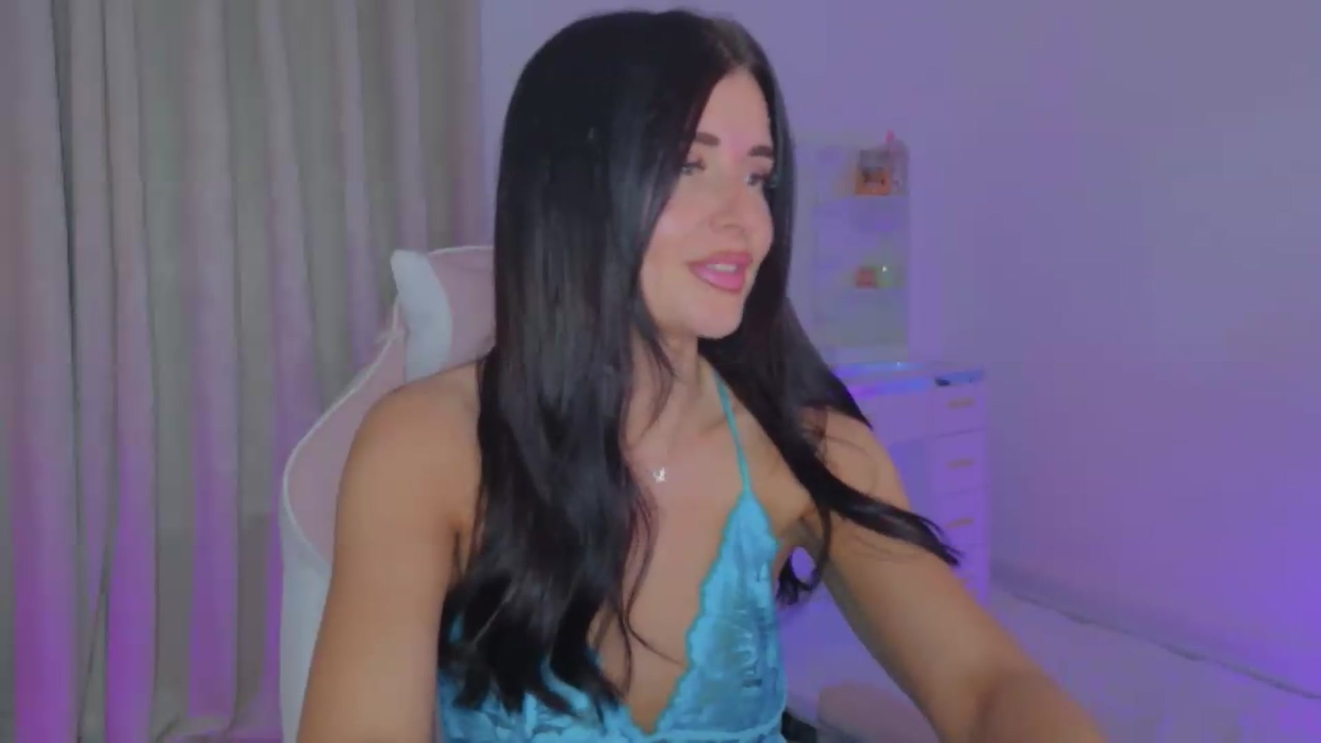 Gallery image thumbnail from Spanks_Wife's myfreecams stream on, 06/12/2026, 17:44 image 6 of 20