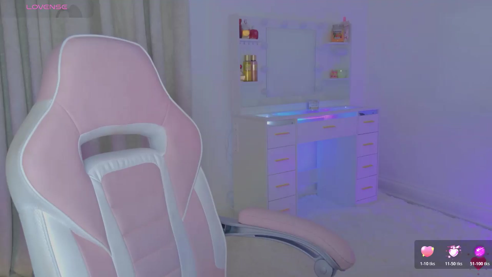 Gallery image thumbnail from Spanks_Wife's myfreecams stream on, 06/14/2026, 18:12 image 13 of 20