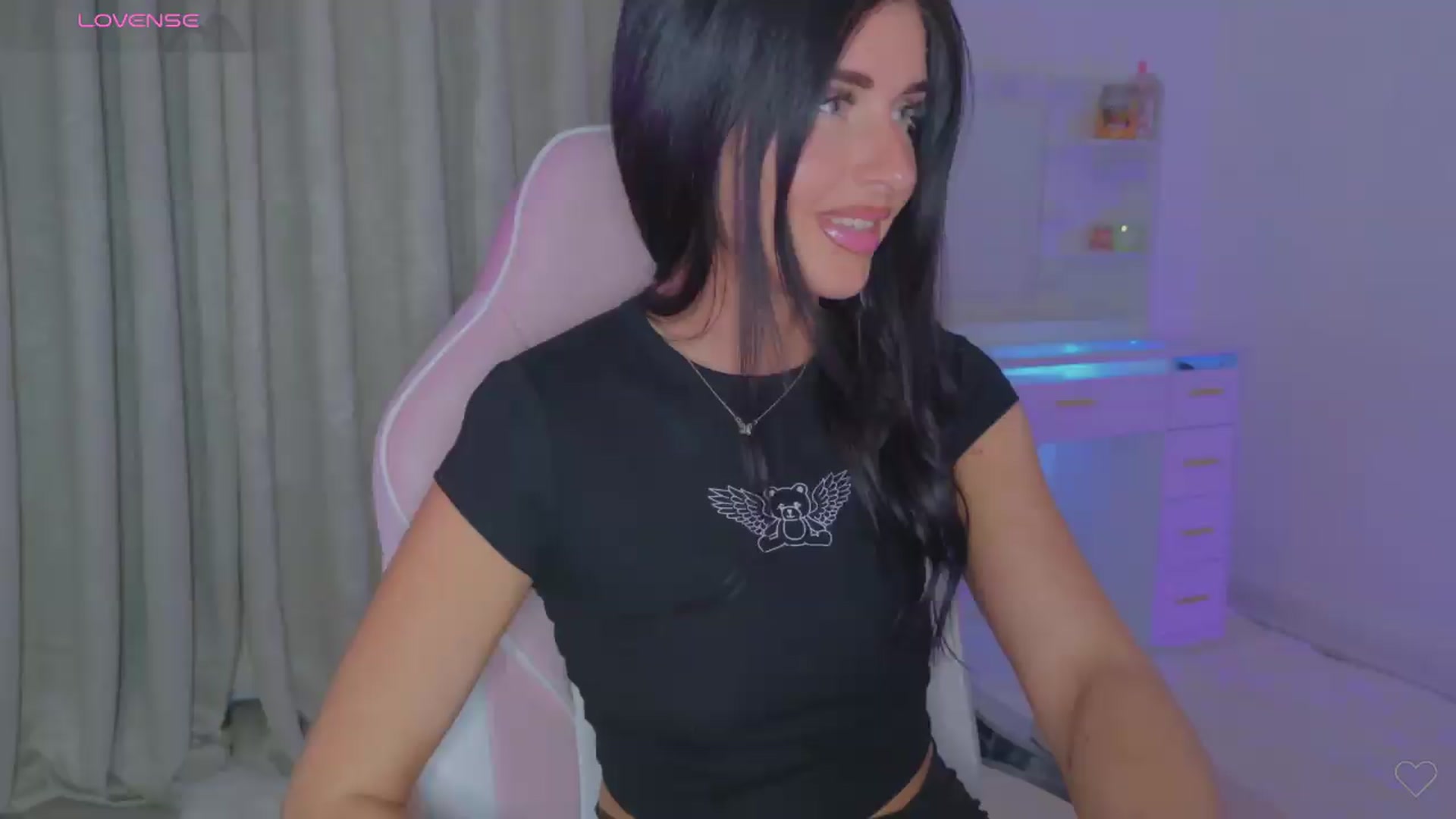 Gallery image thumbnail from Spanks_Wife's myfreecams stream on, 06/15/2026, 20:59 image 19 of 20