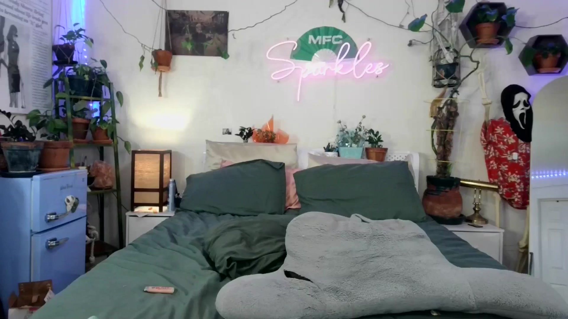Gallery image thumbnail from Sparkl3s_BDay's myfreecams stream on, 09/02/2025, 09:03 image 3 of 20