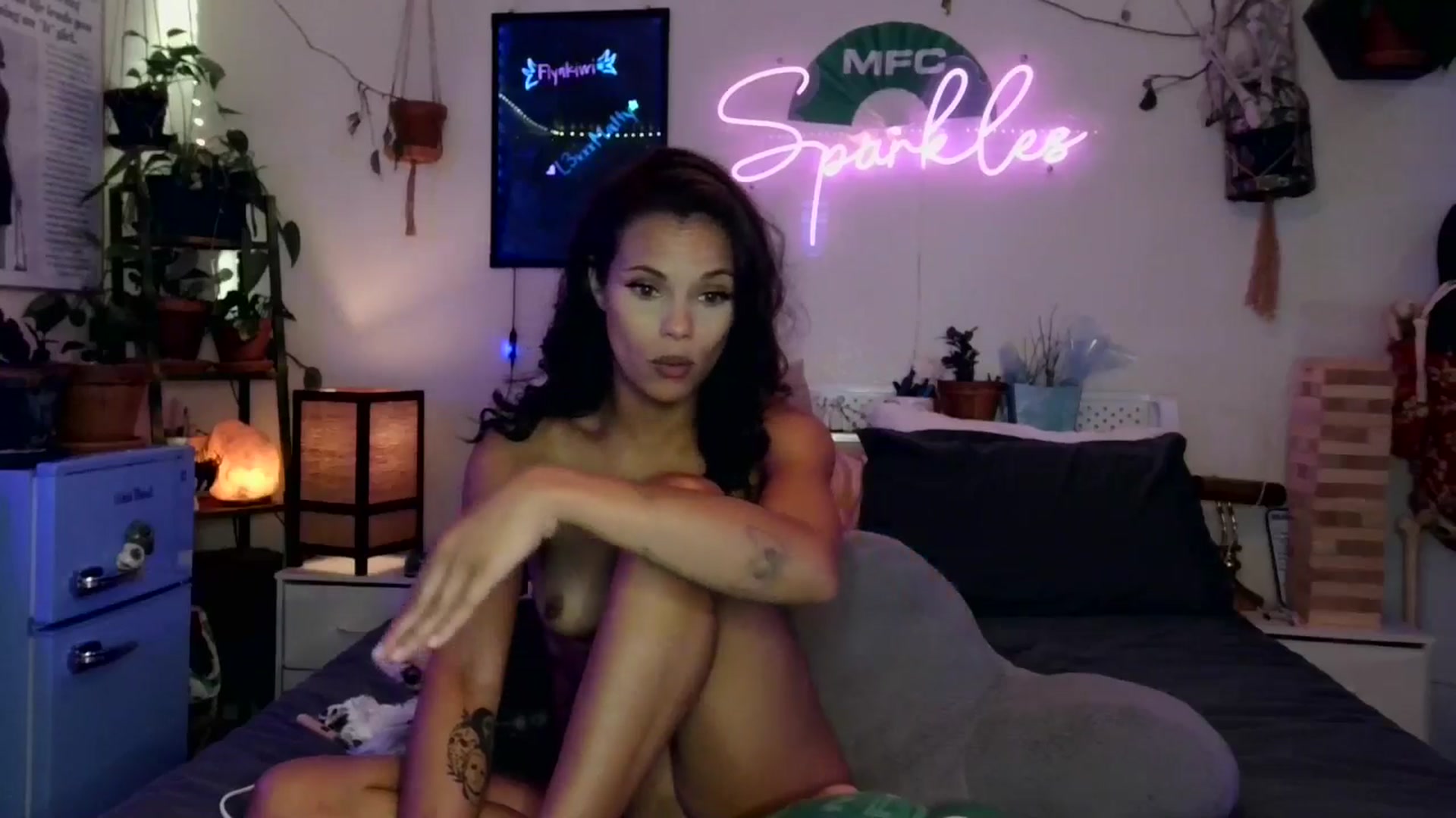 Gallery image thumbnail from Sparkl3s_BDay's myfreecams stream on, 09/10/2025, 10:21 image 12 of 20