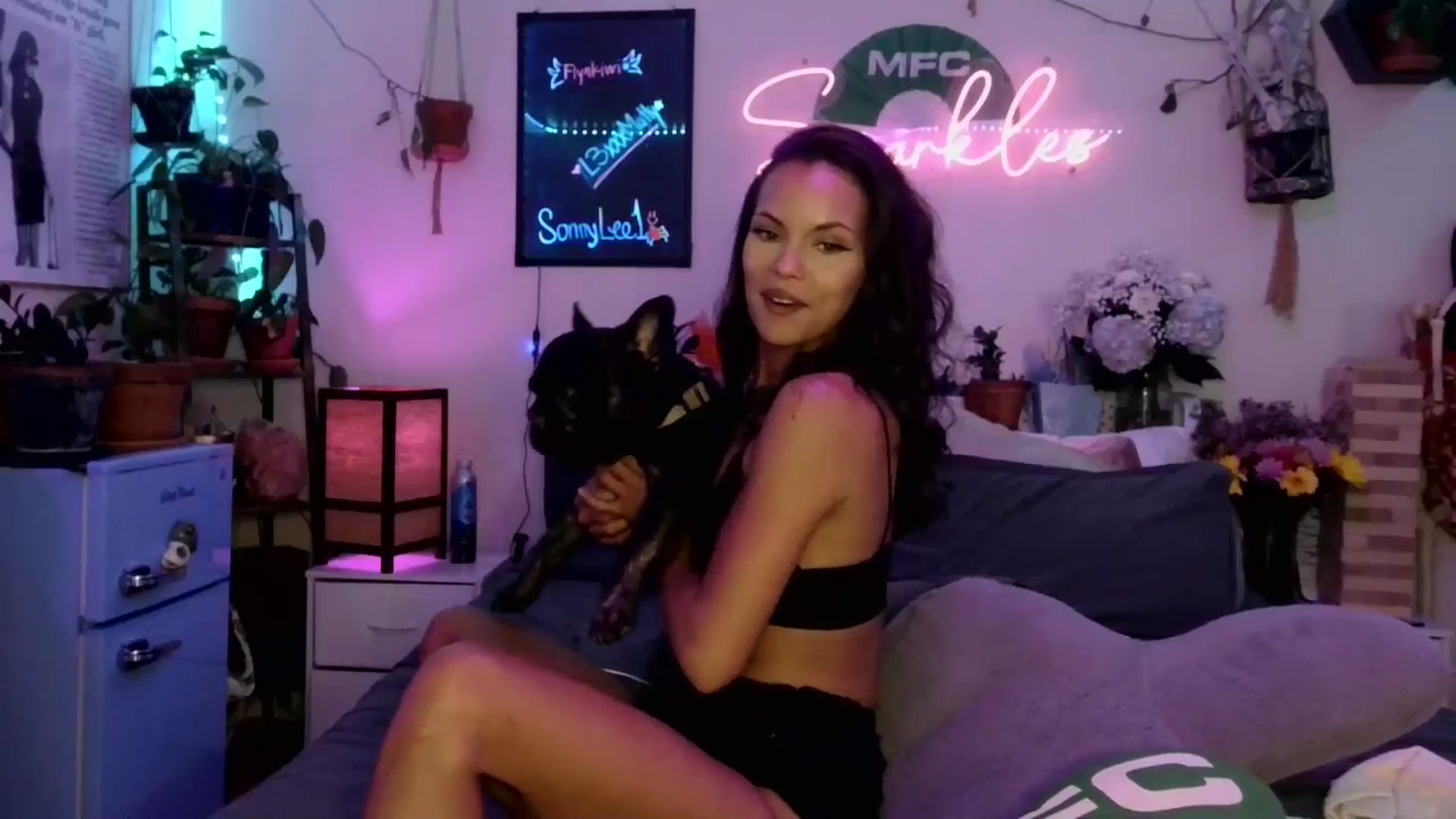 Gallery image thumbnail from Sparkl3s_BDay's myfreecams stream on, 09/12/2025, 08:28 image 14 of 20