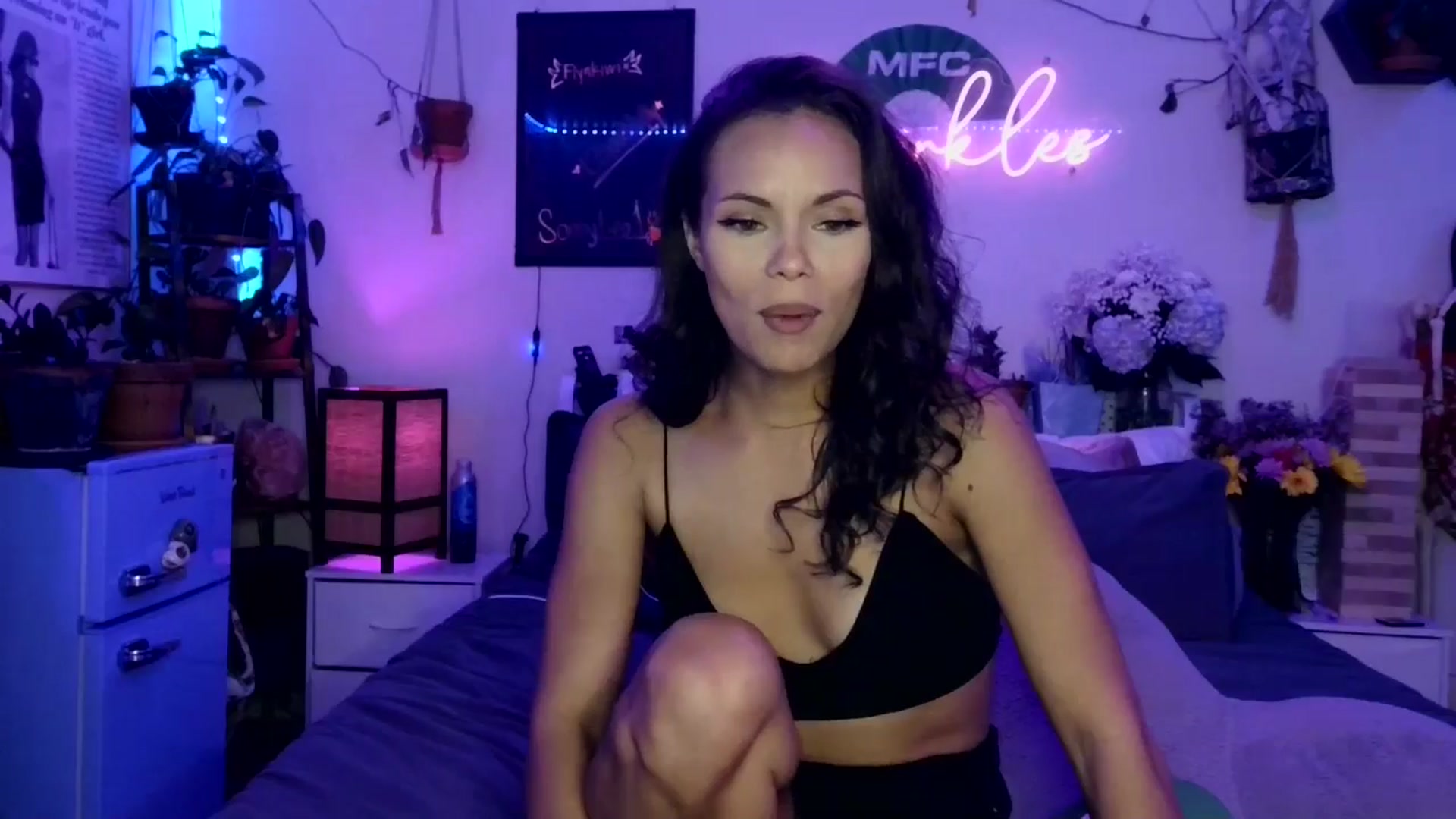 Gallery image thumbnail from Sparkl3s_BDay's myfreecams stream on, 09/12/2025, 08:28 image 2 of 20
